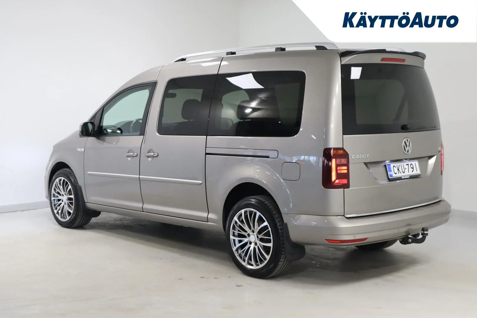 VOLKSWAGEN Caddy Maxi CKU-791 carousel image