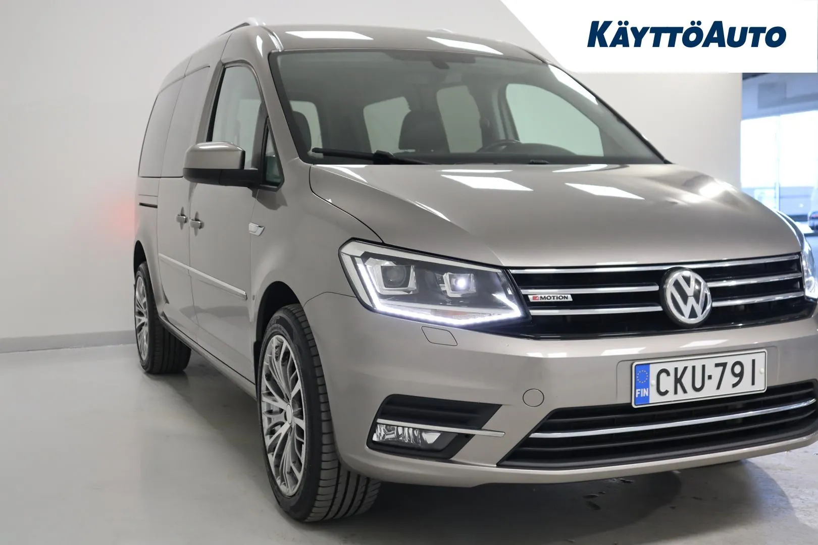 VOLKSWAGEN Caddy Maxi CKU-791 carousel image