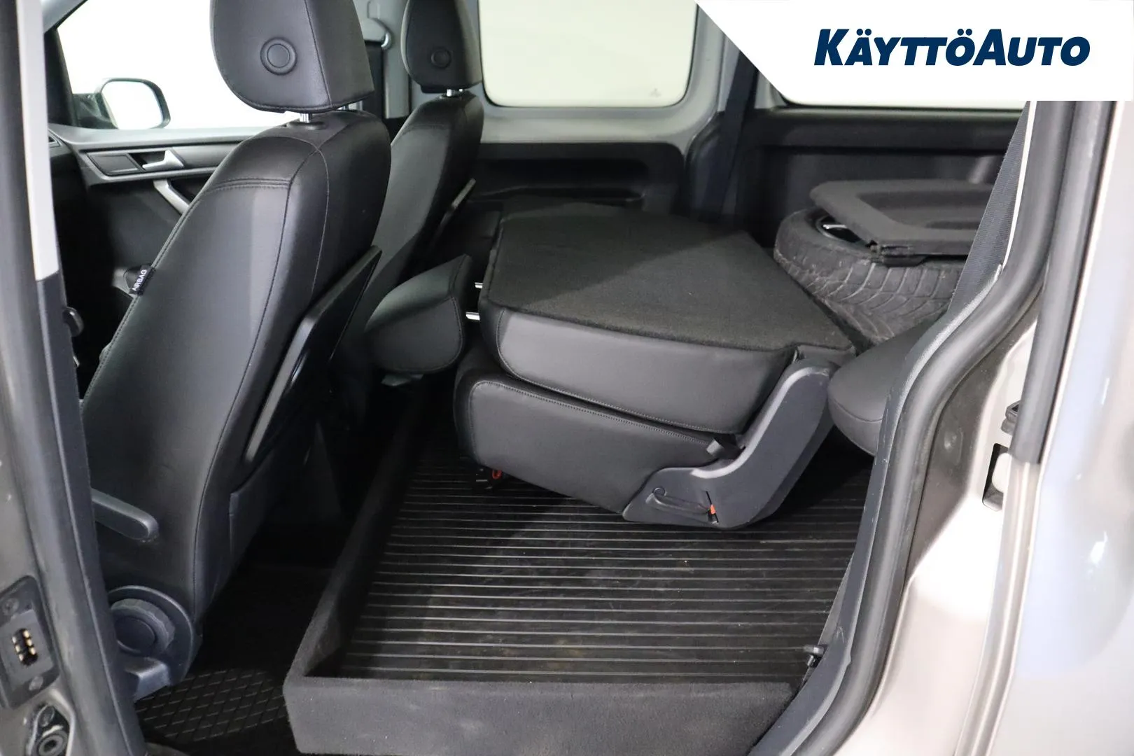 VOLKSWAGEN Caddy Maxi CKU-791 carousel image