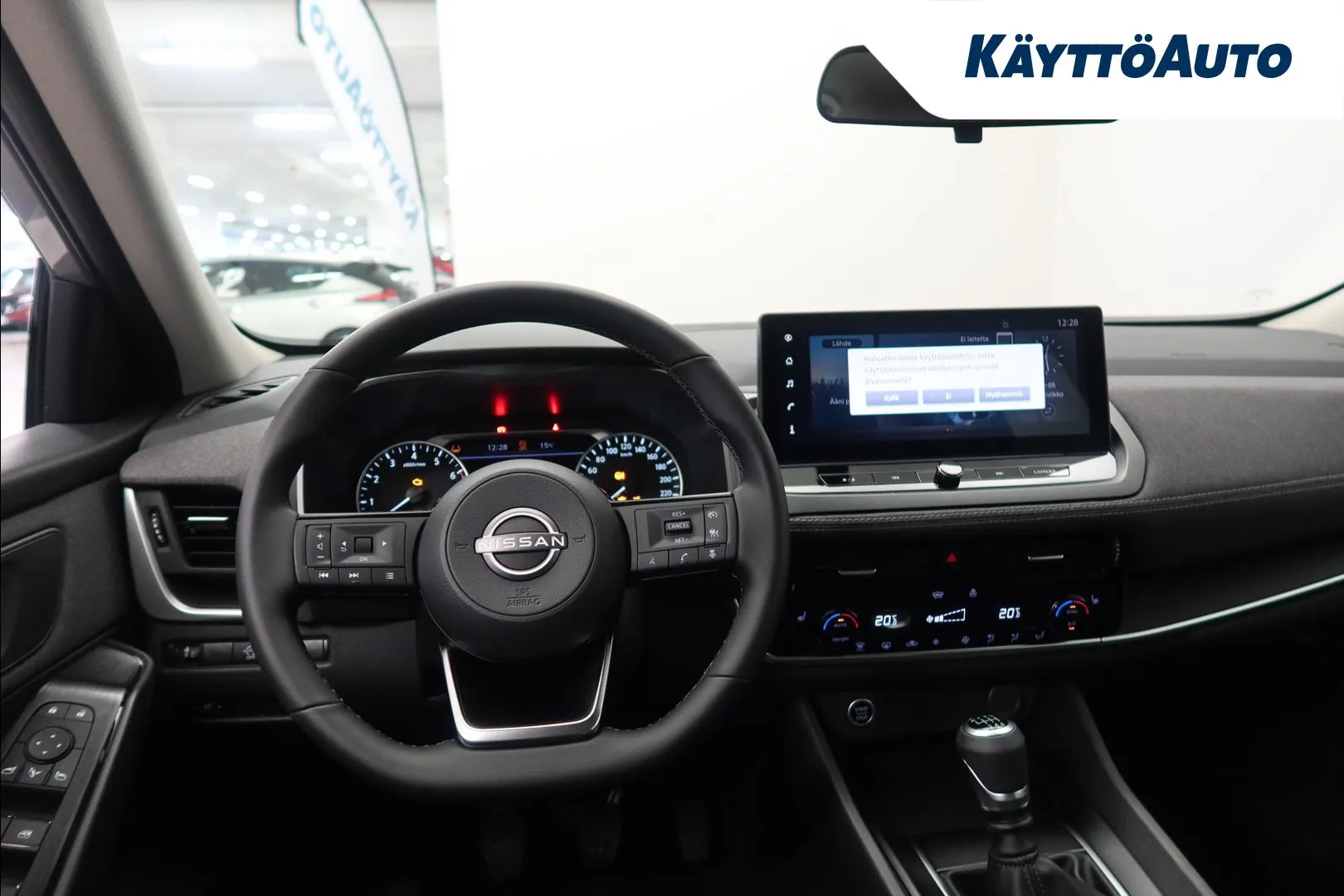 Nissan Qashqai SZJ-327 carousel image