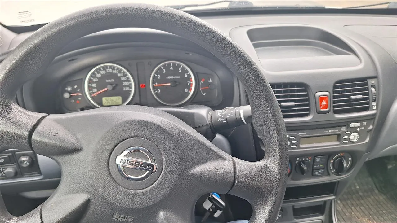 Nissan Almera OUI-250 carousel image
