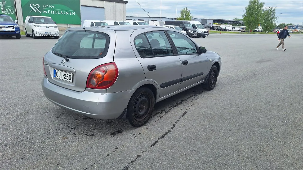 Nissan Almera OUI-250 carousel image