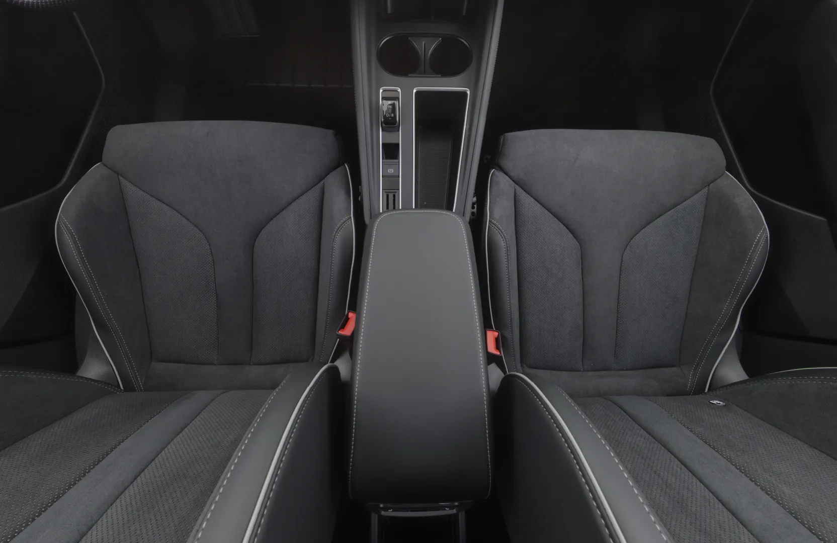 Skoda Elroq CSJ-287 carousel image