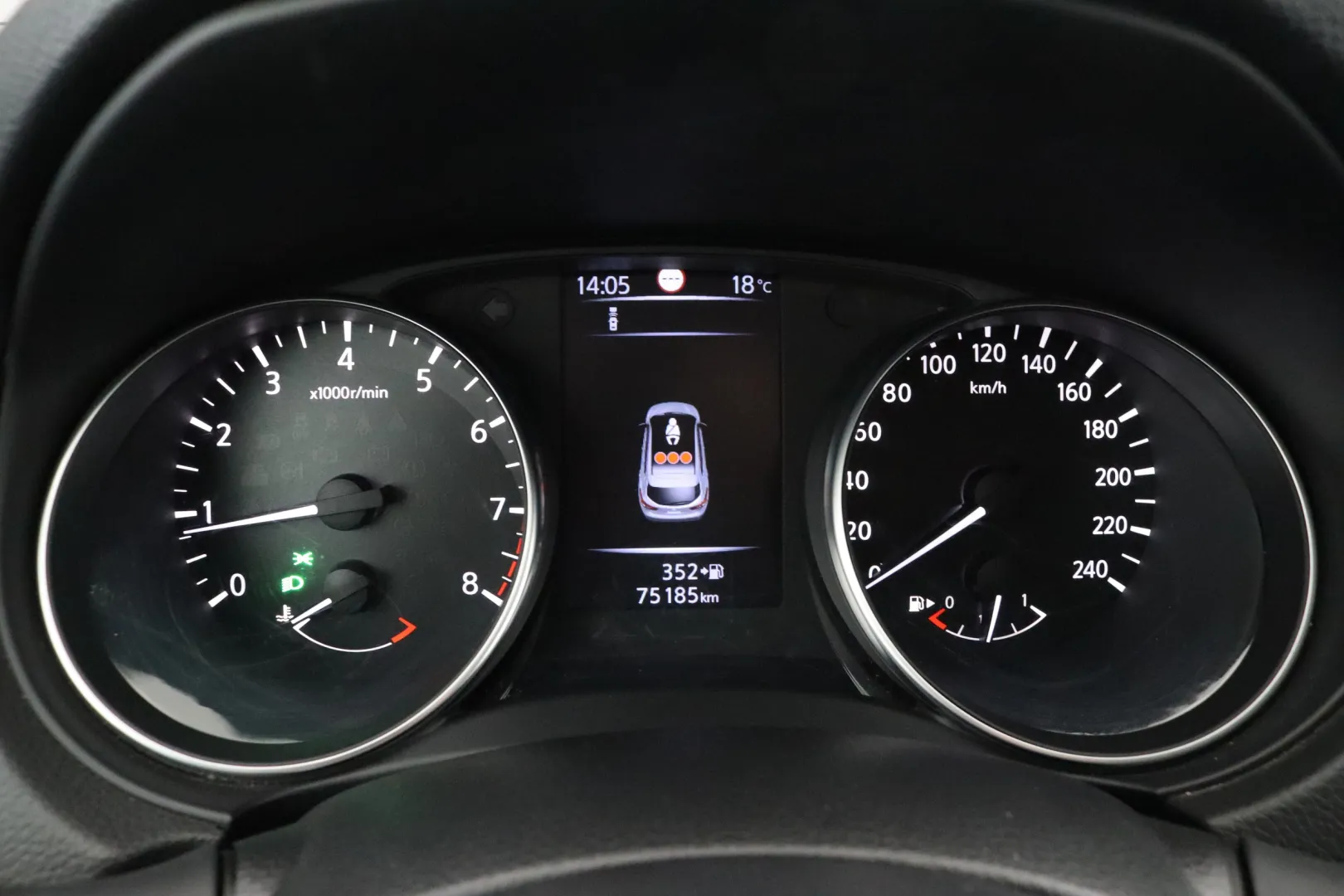 NISSAN Qashqai LOJ-161 carousel image