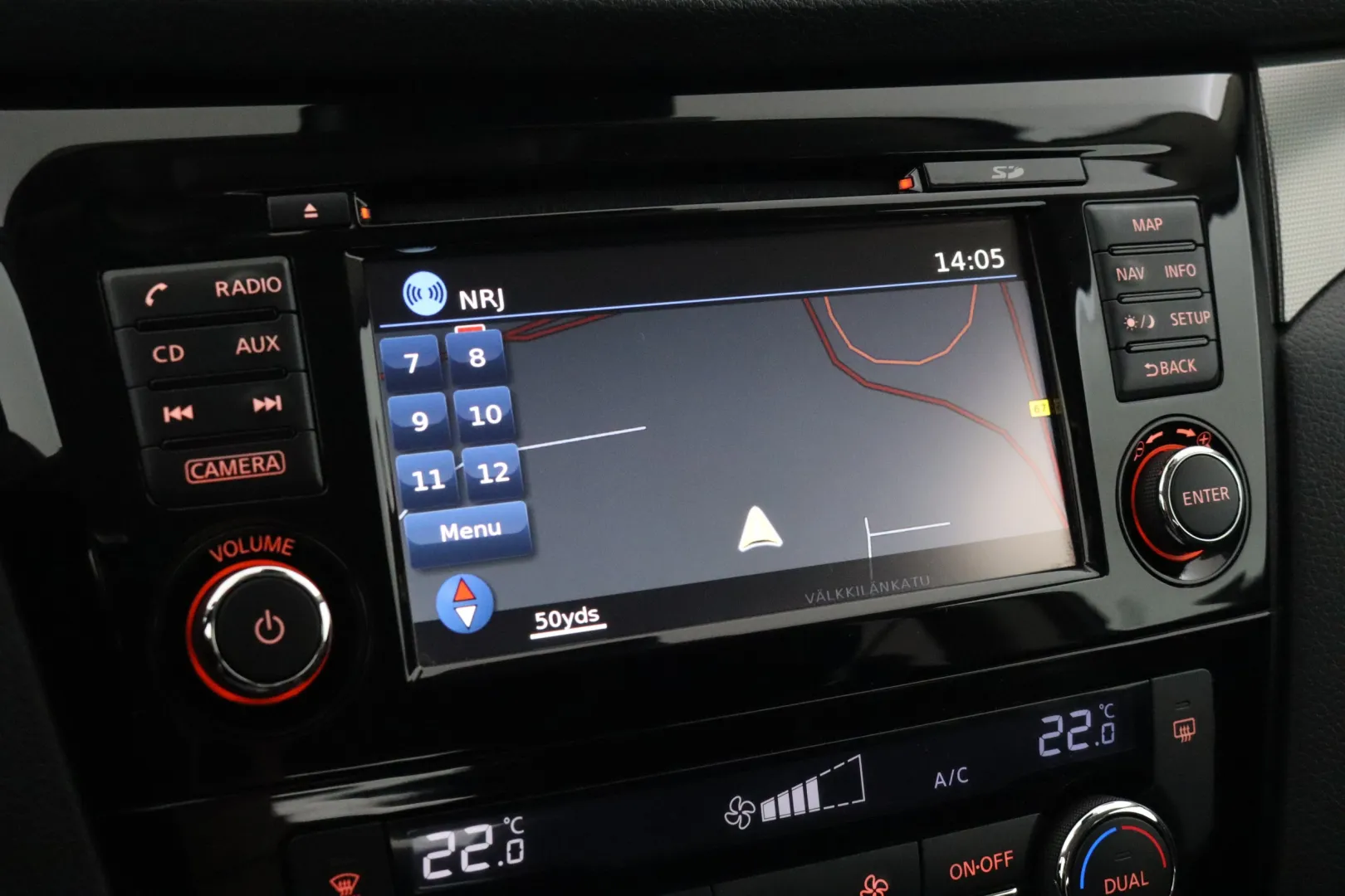 NISSAN Qashqai LOJ-161 carousel image