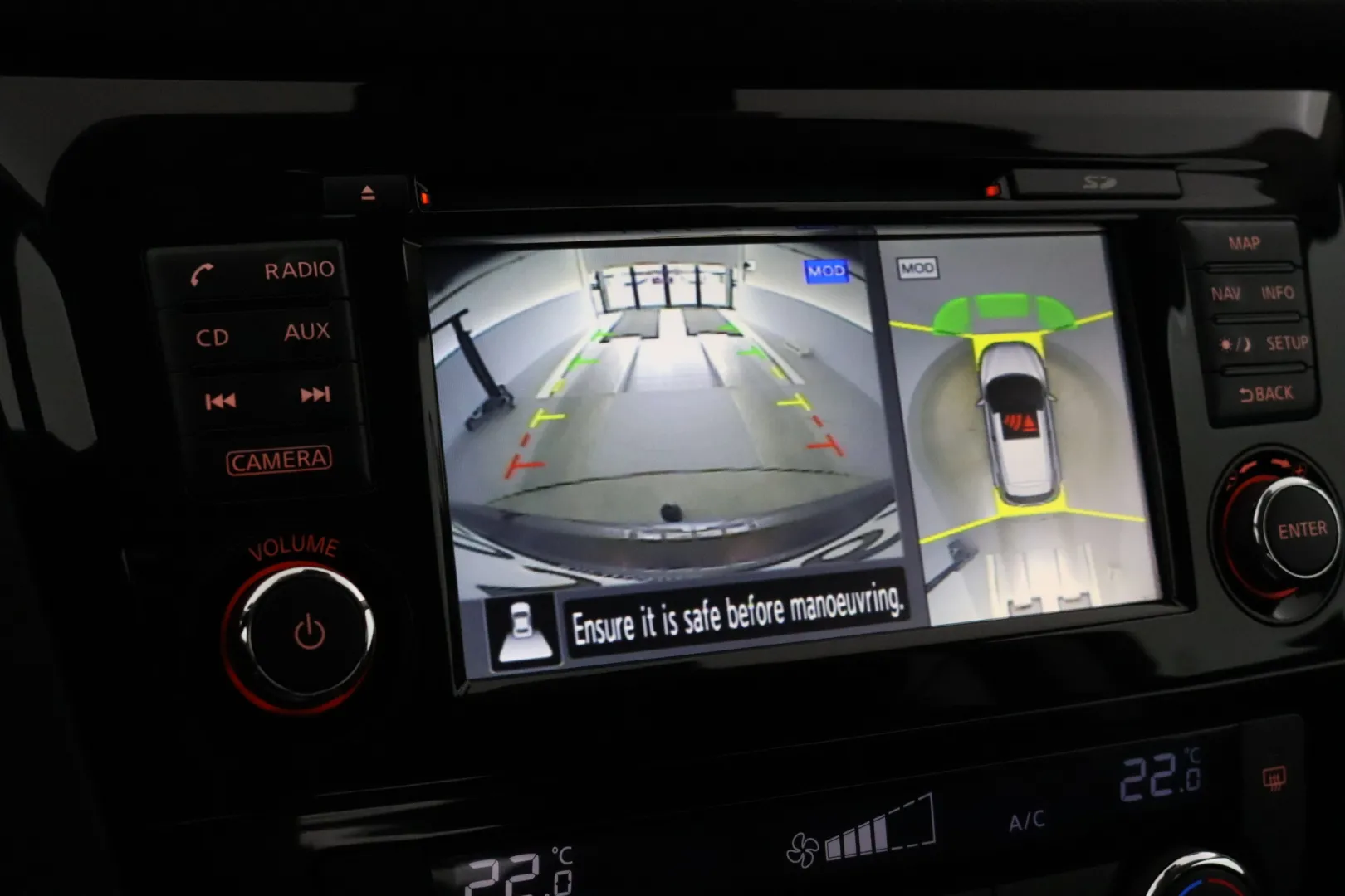 NISSAN Qashqai LOJ-161 carousel image