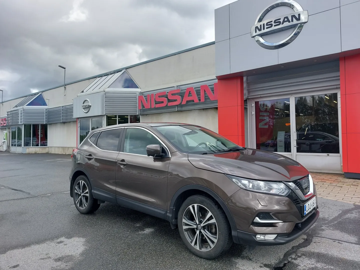NISSAN Qashqai LOJ-161 carousel image