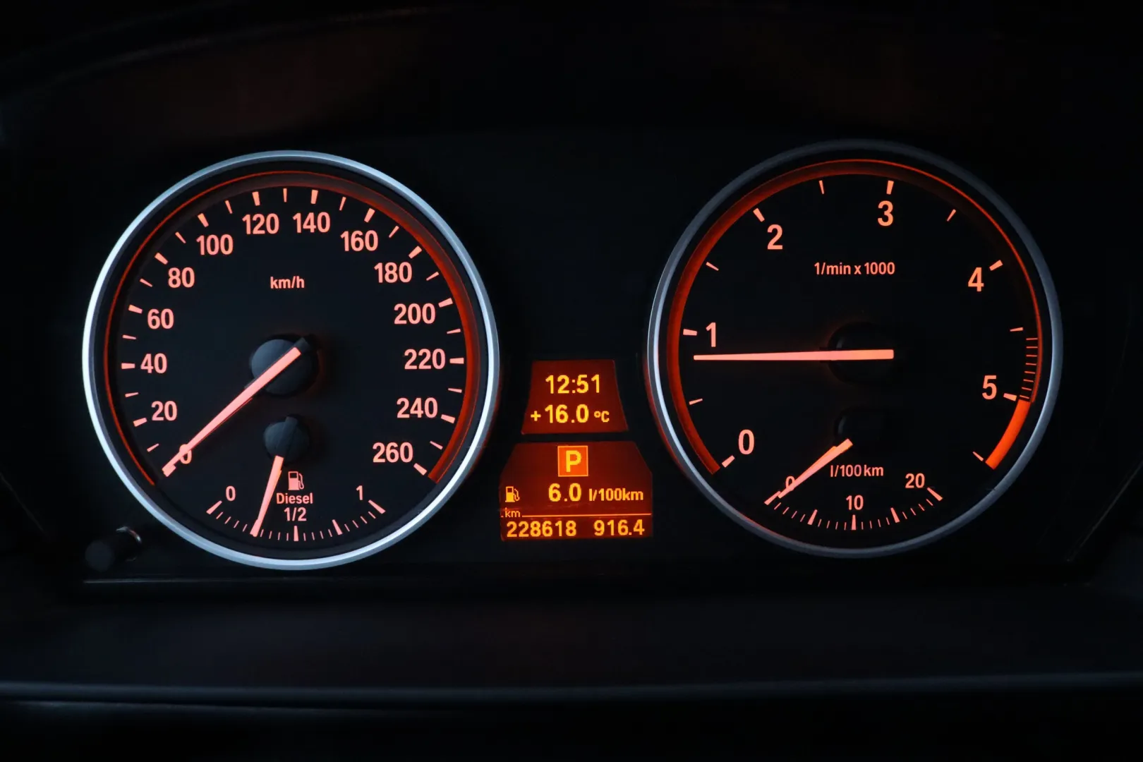 BMW 520 YZY-829 carousel image