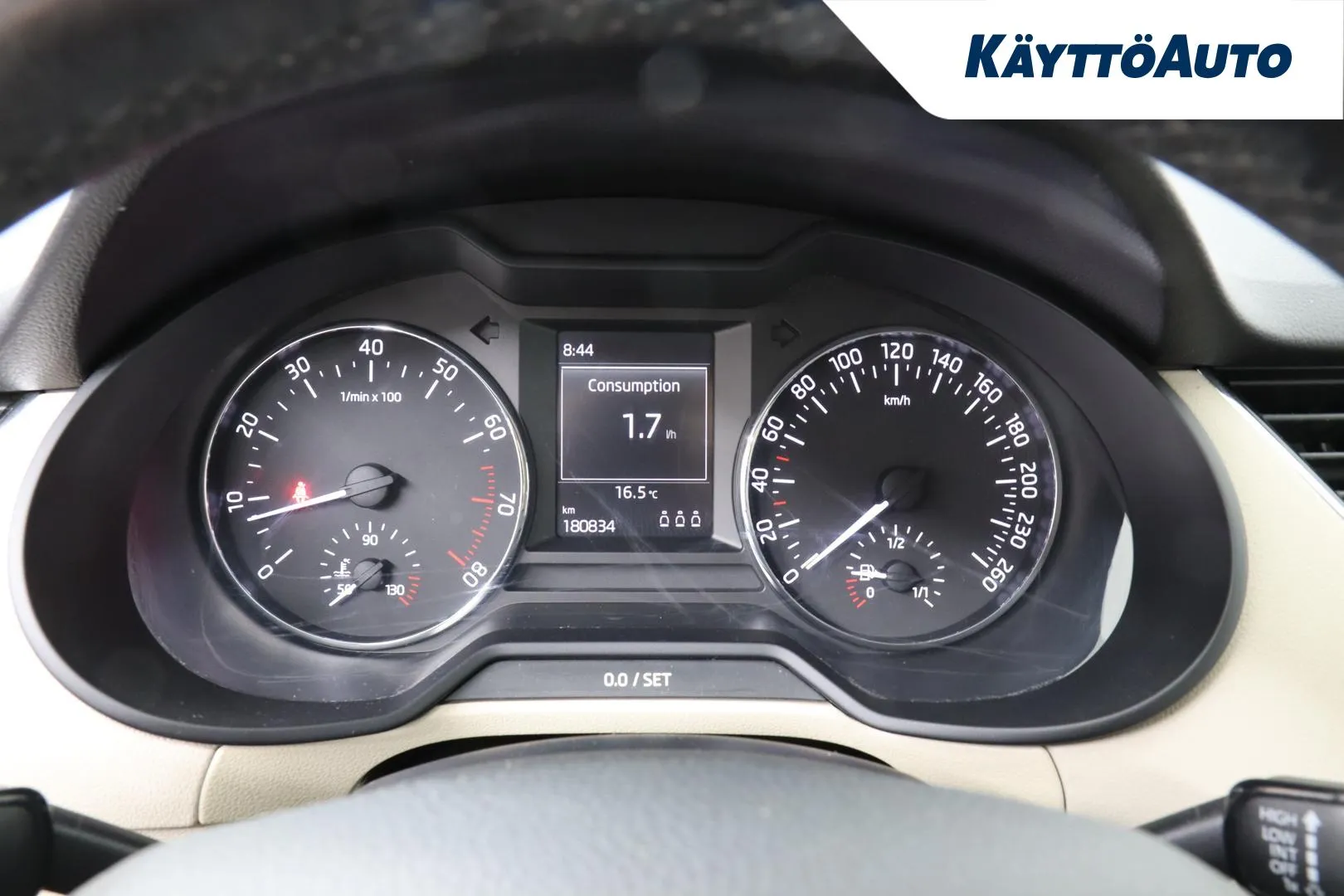 SKODA Octavia CIS-475 carousel image