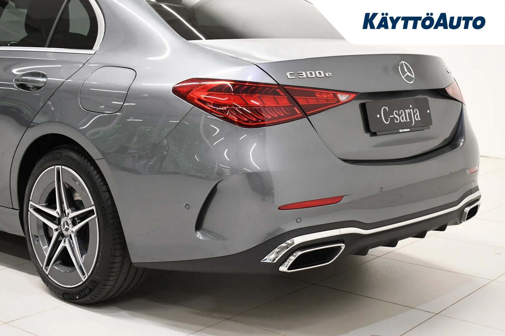Mercedes-Benz C KXB-435 carousel image