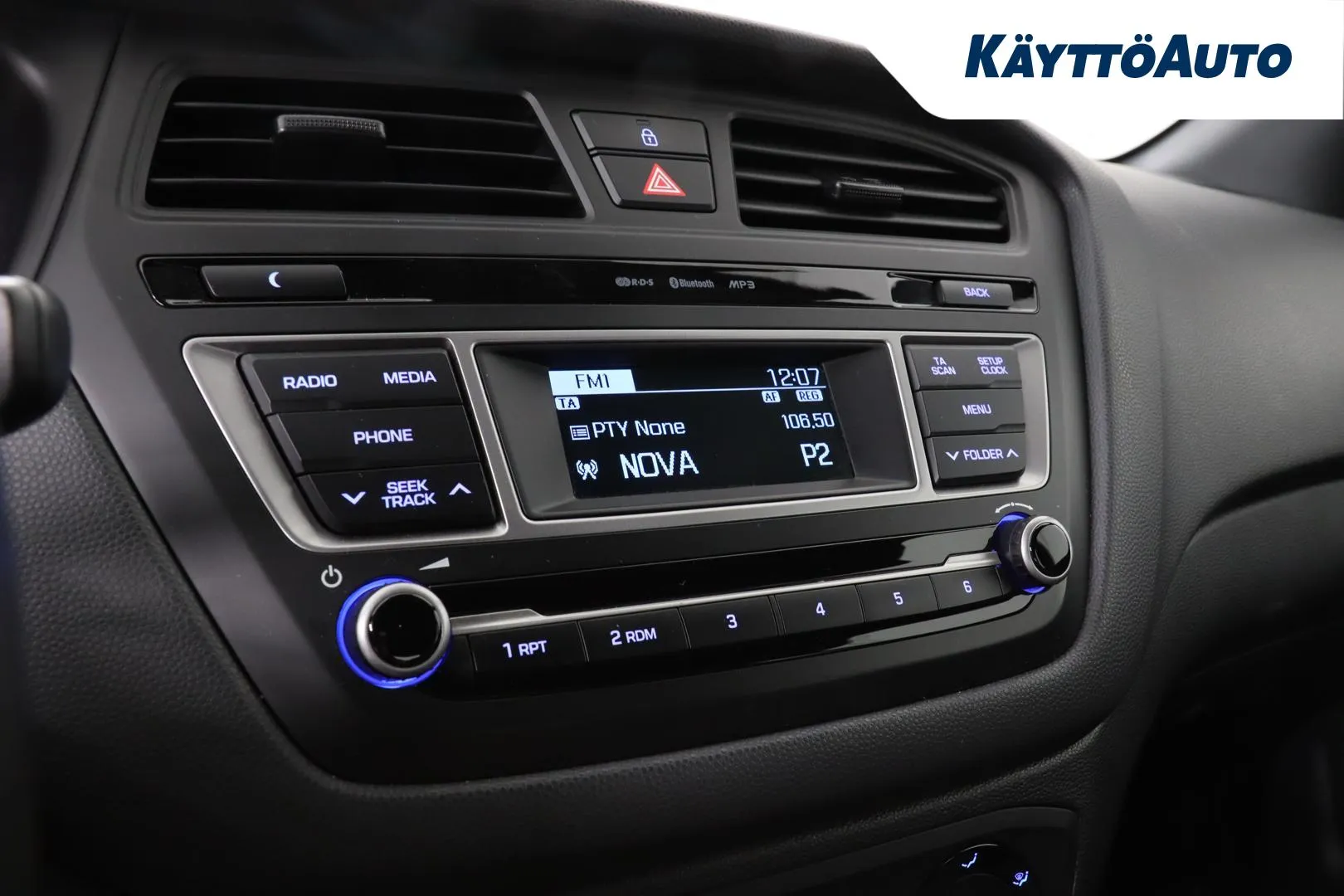 Hyundai i20 5d VZN-357 carousel image