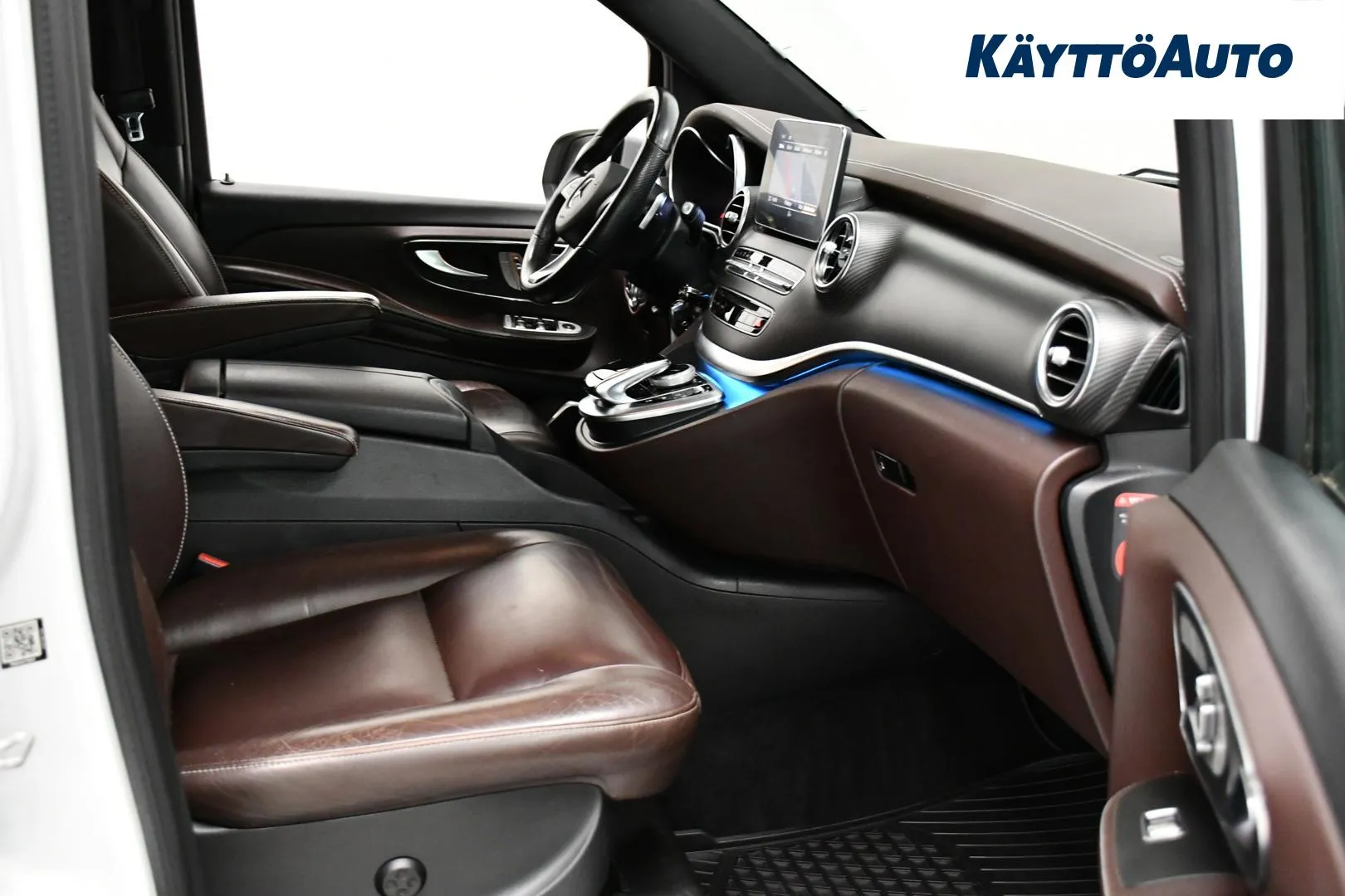 MERCEDES-BENZ V MNE-997 carousel image