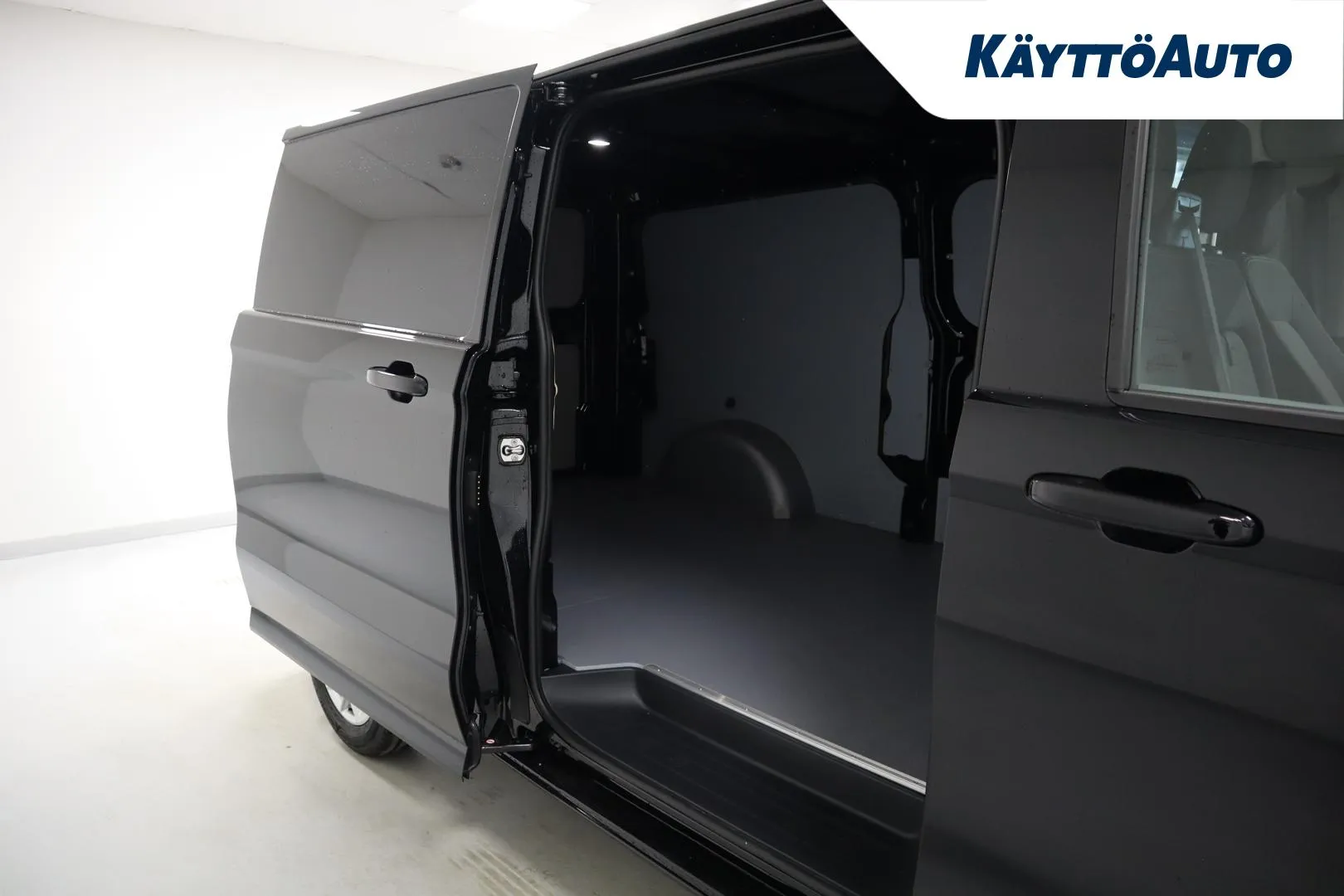 Volkswagen Transporter GRH-936 carousel image