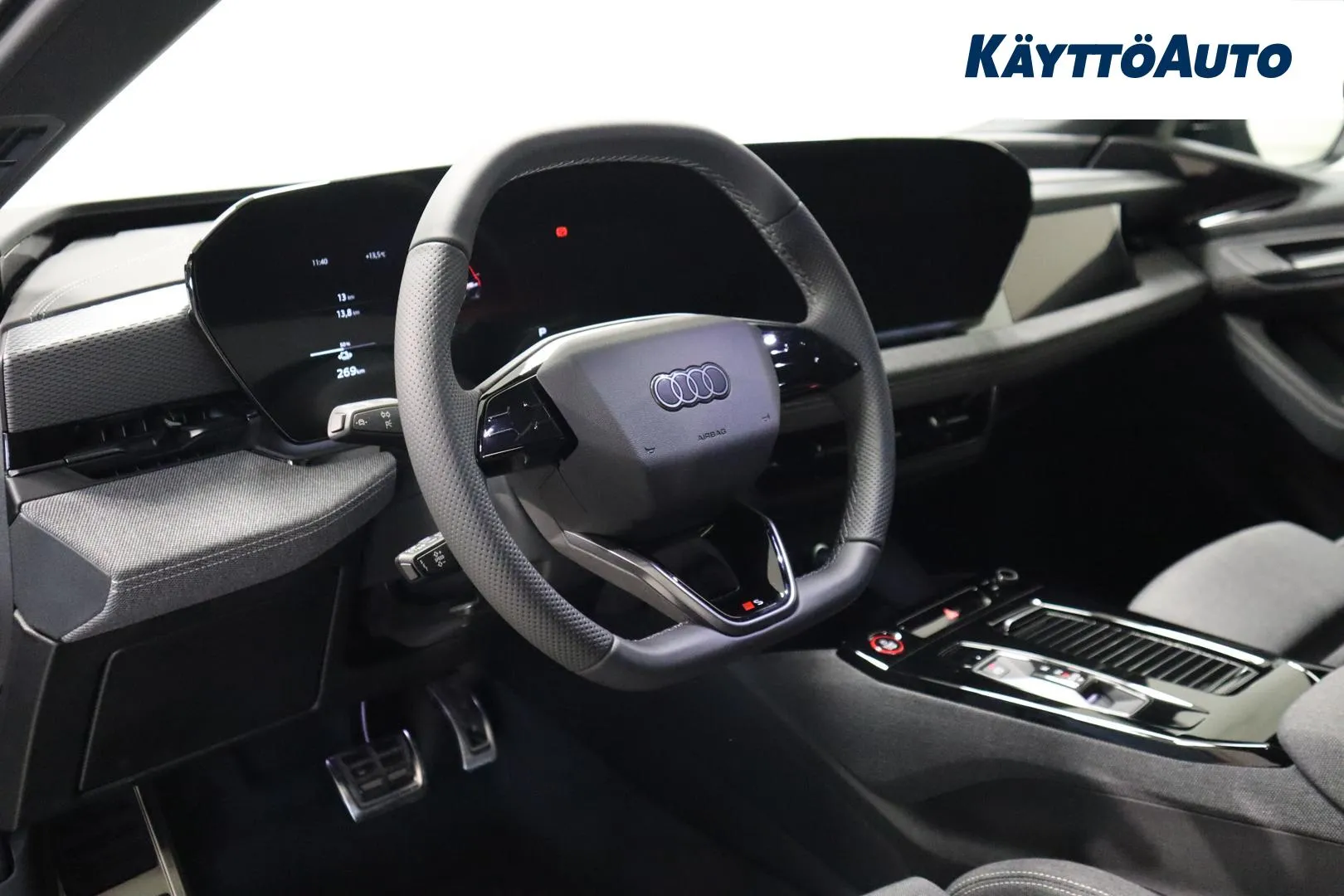 Audi A6 e-tron RXN-455 carousel image