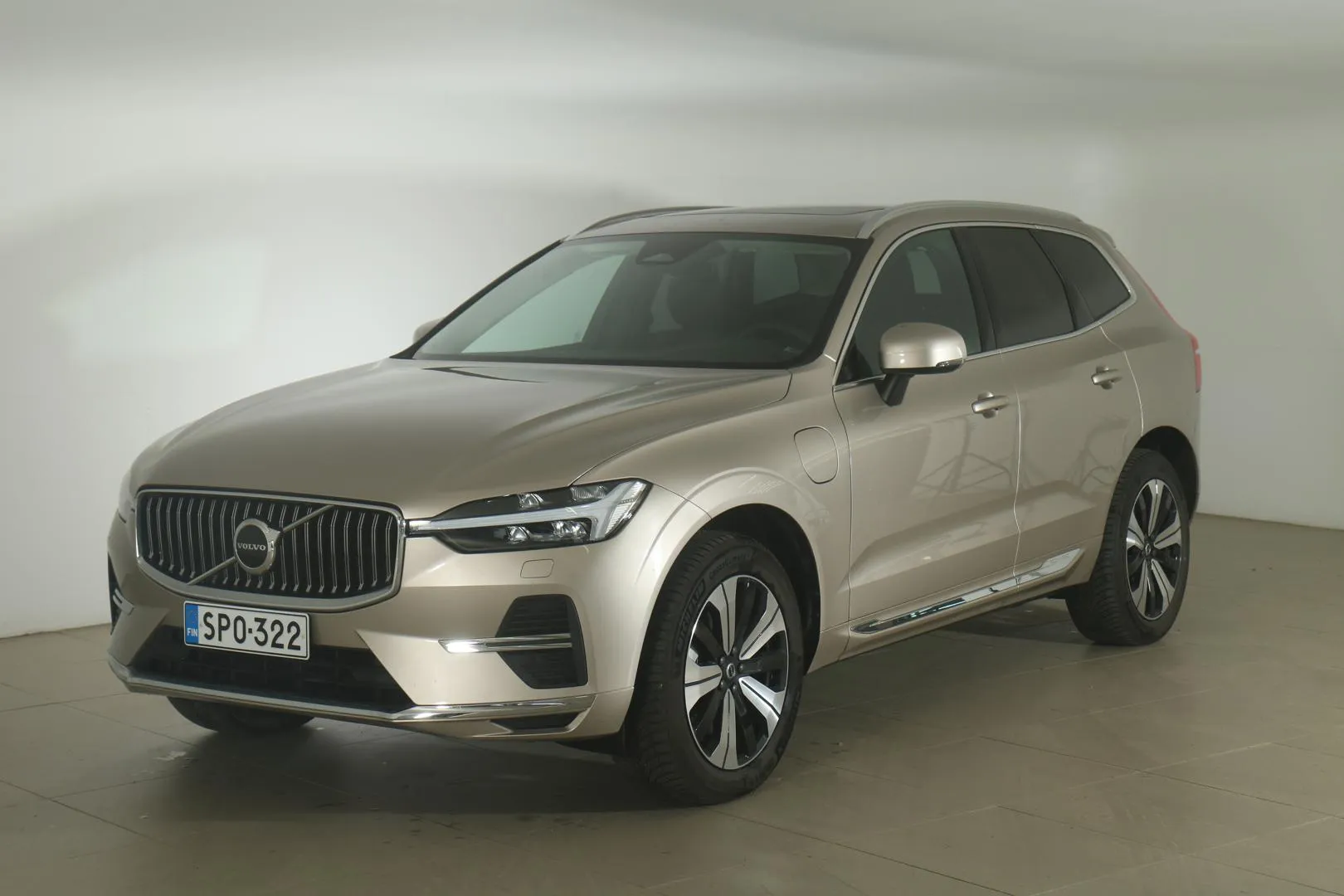 VOLVO XC60 SPO-322 carousel image