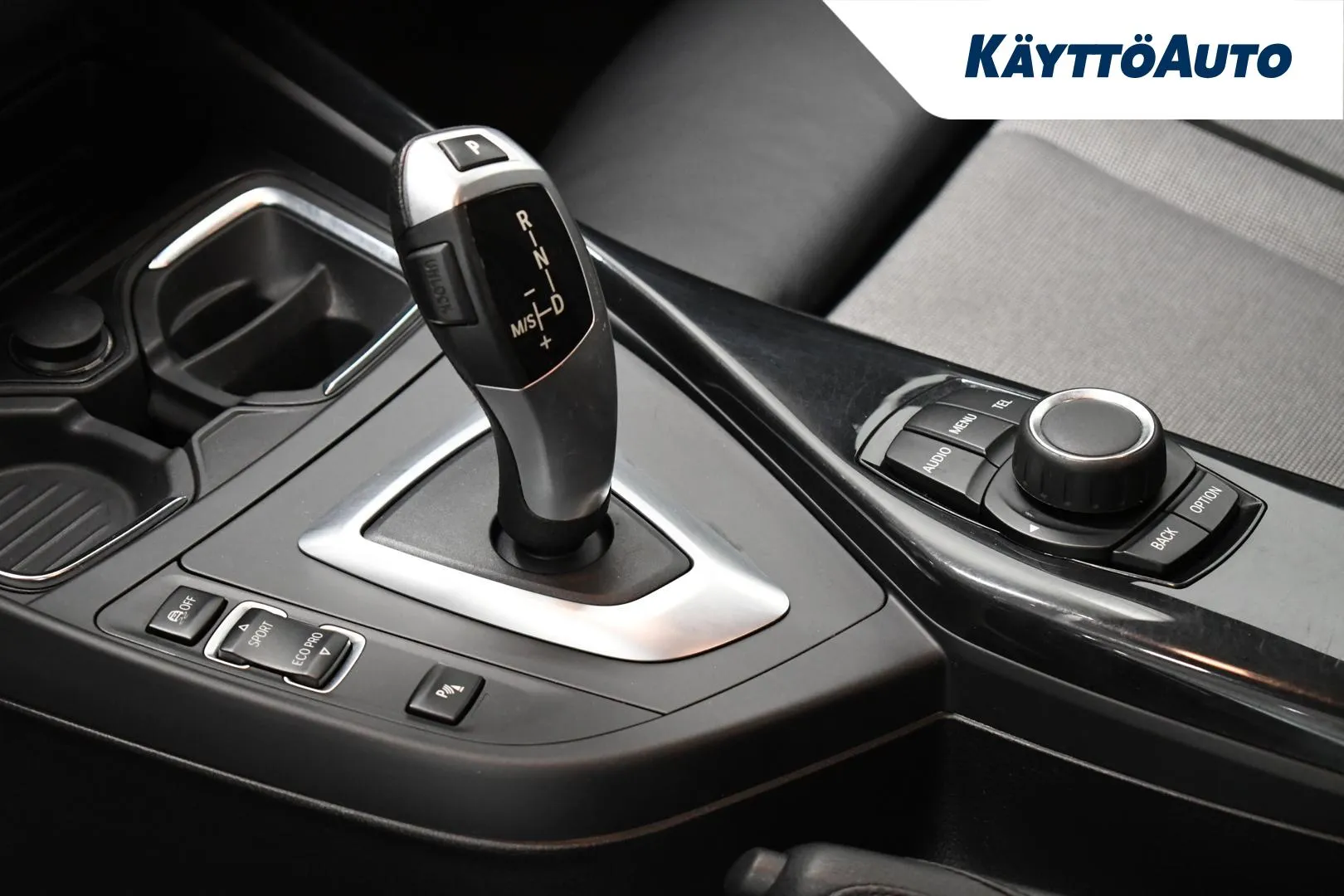 BMW 116 YIH-332 carousel image