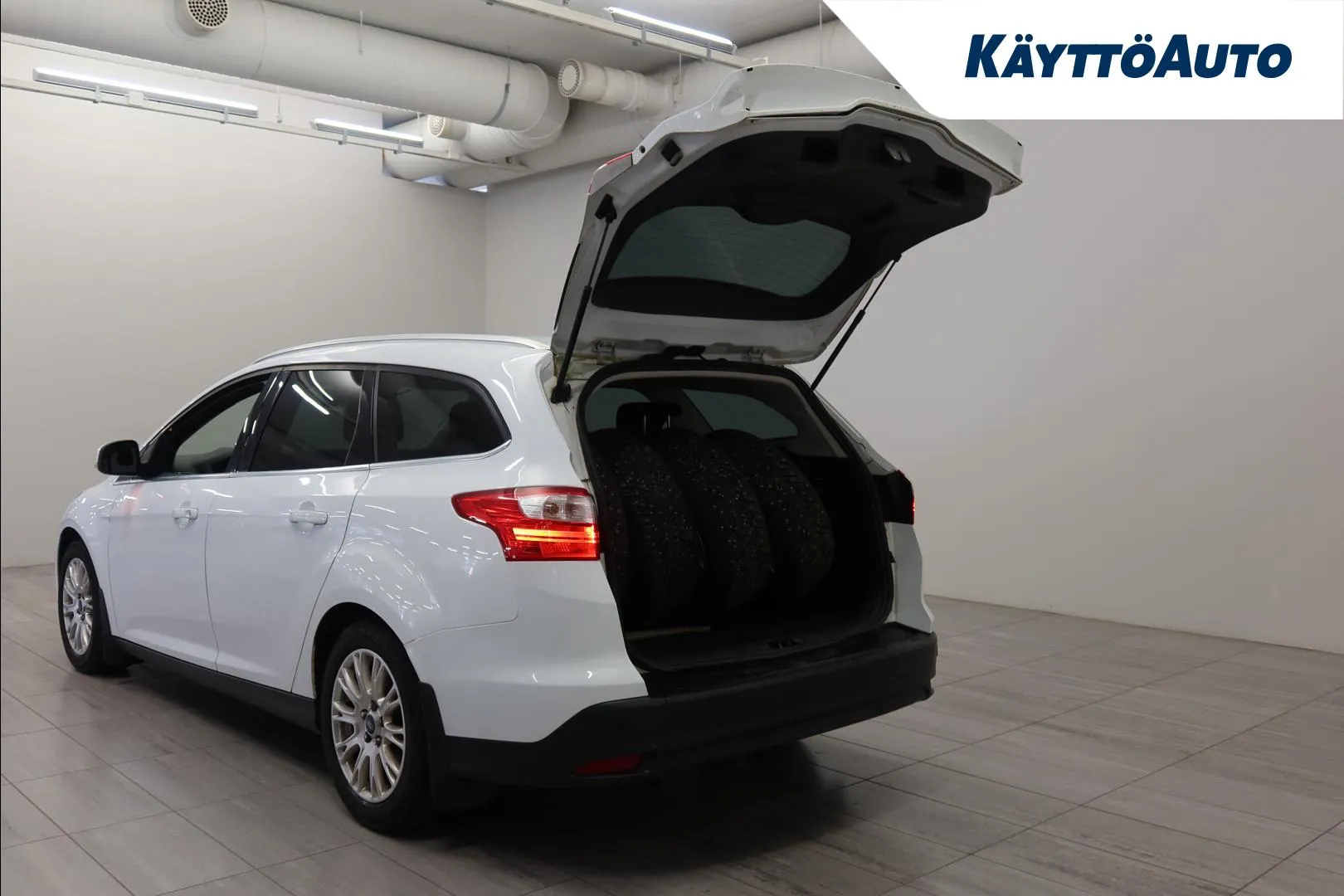 FORD Focus TZI-270 carousel image