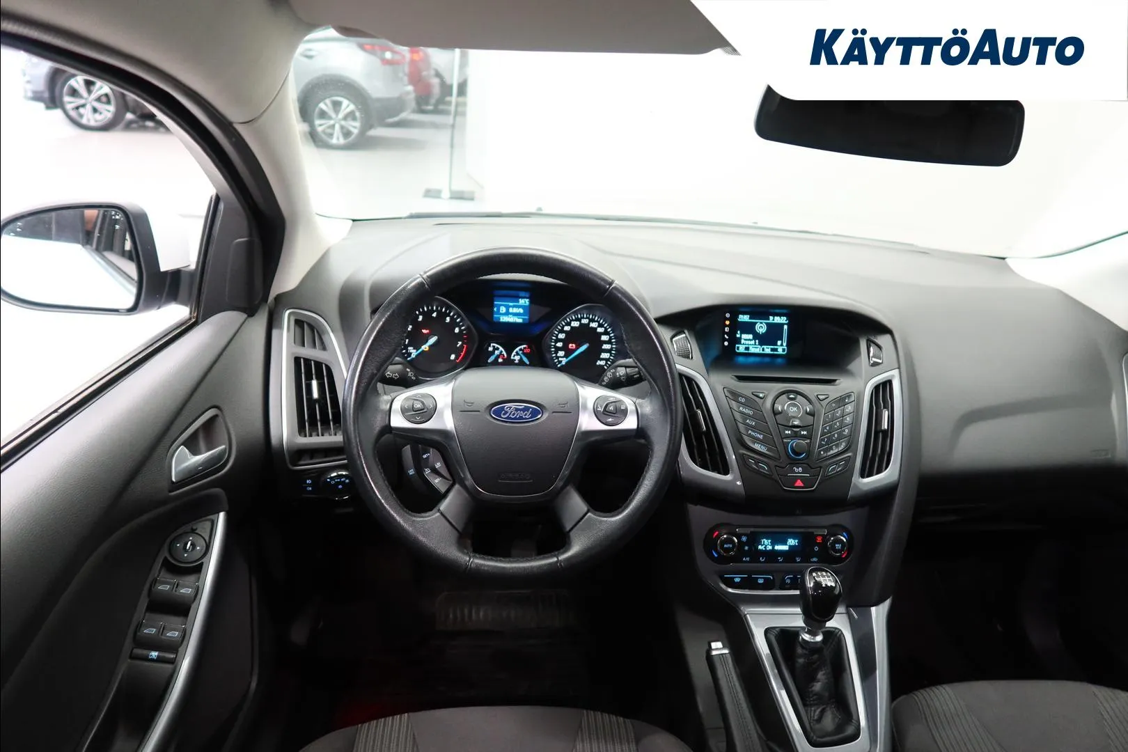 FORD Focus TZI-270 carousel image