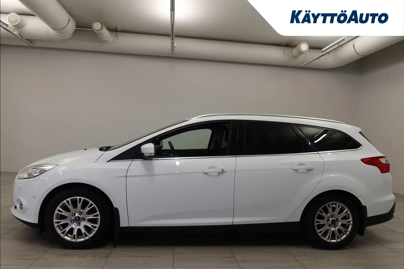 FORD Focus TZI-270 carousel image