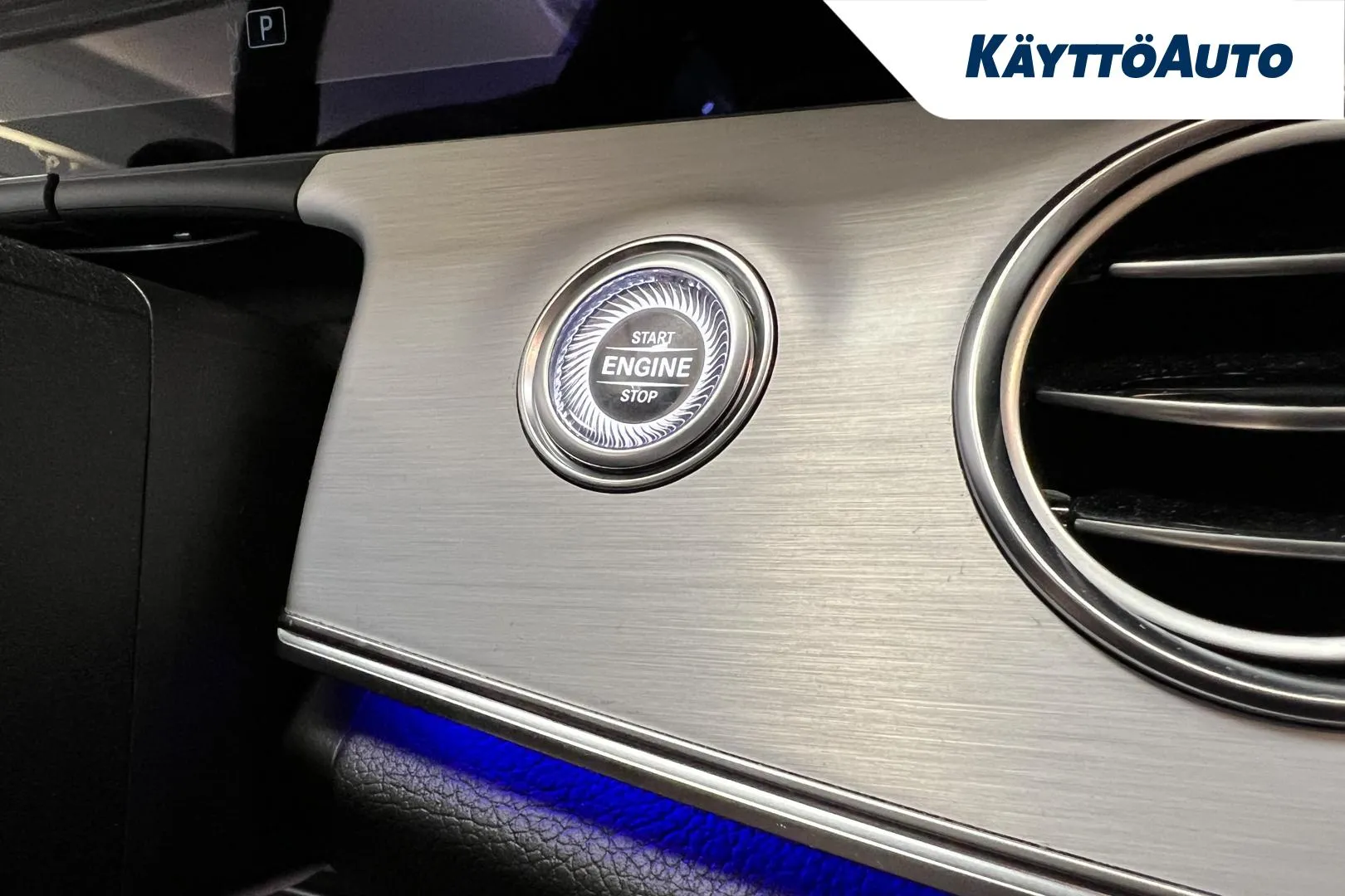 MERCEDES-BENZ E JMM-466 carousel image