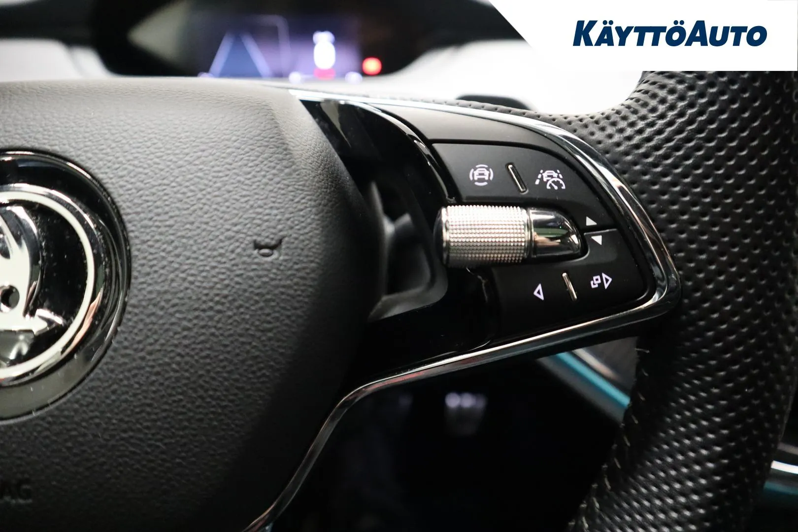 SKODA Enyaq MOL-120 carousel image