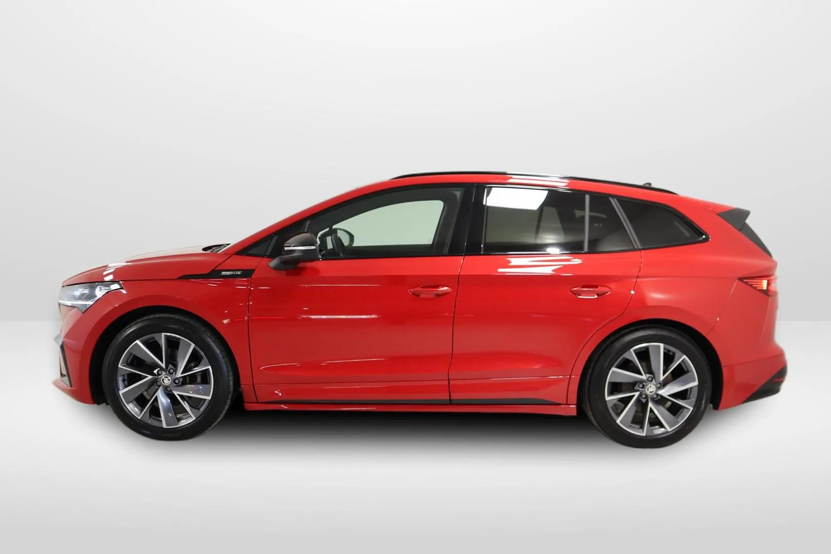 SKODA Enyaq MOL-120 carousel image