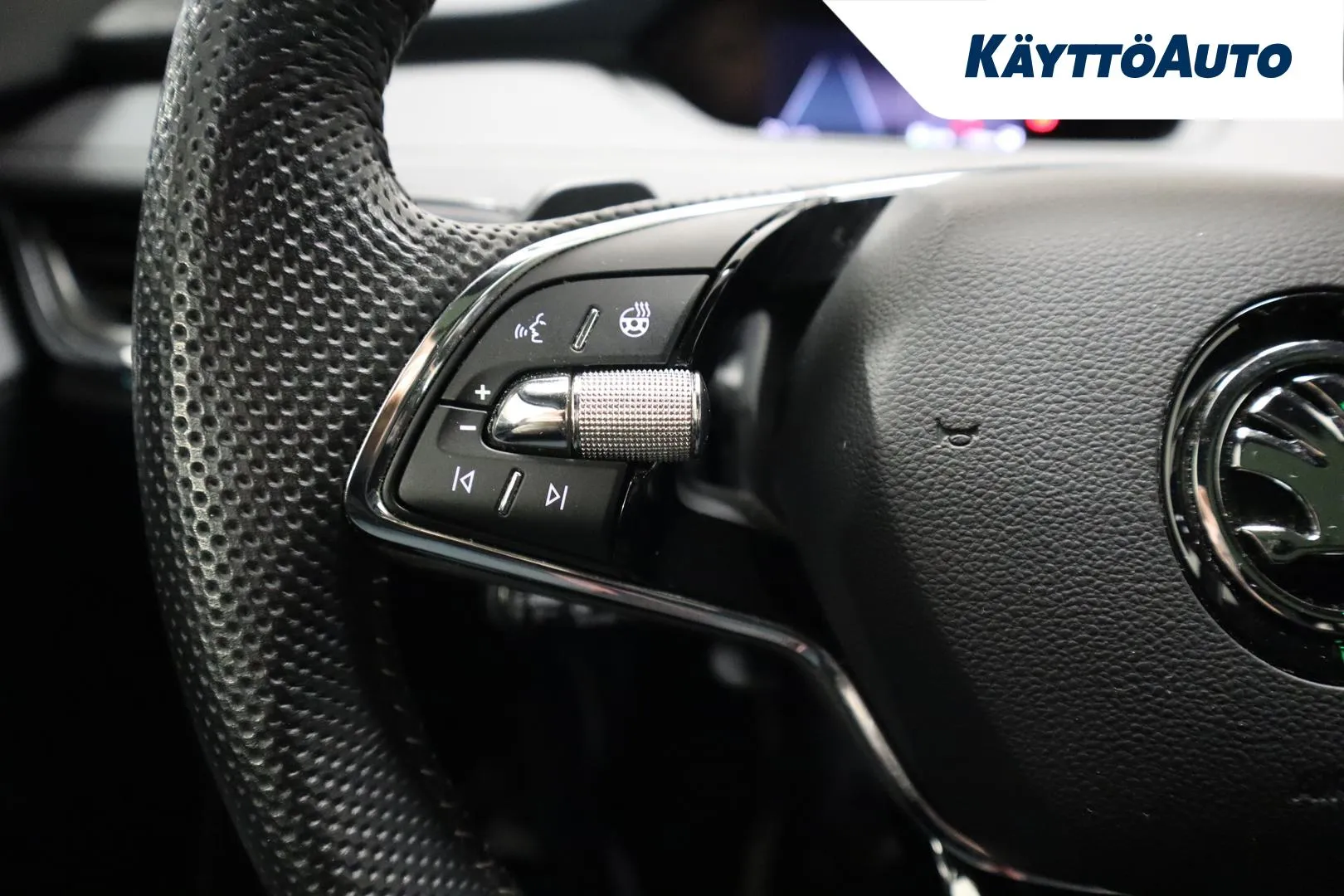 SKODA Enyaq MOL-120 carousel image