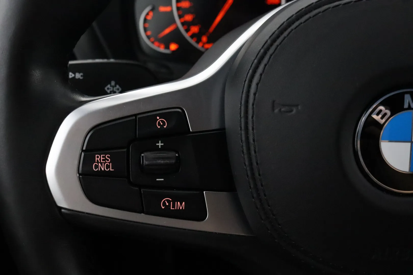 BMW X3 NLJ-533 carousel image