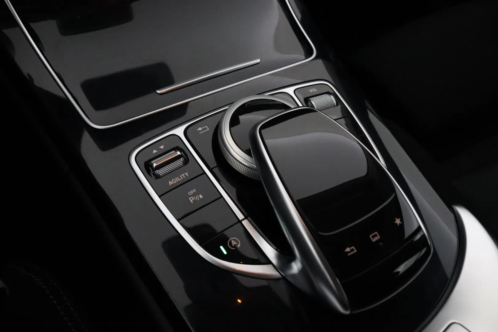 Mercedes-Benz C BSR-706 carousel image