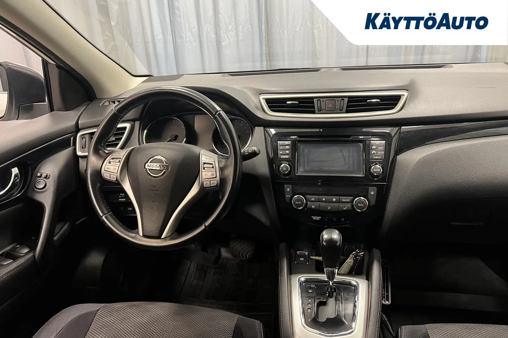 NISSAN Qashqai YIR-524 carousel image