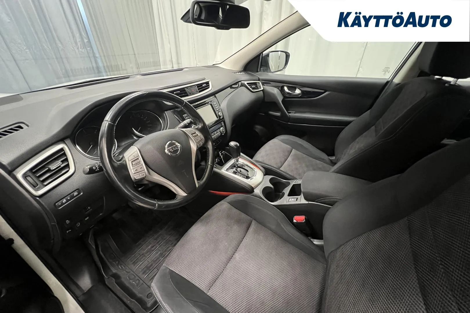 NISSAN Qashqai YIR-524 carousel image