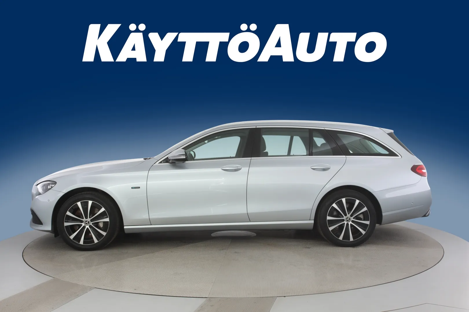 MERCEDES-BENZ E CPO-235 carousel image