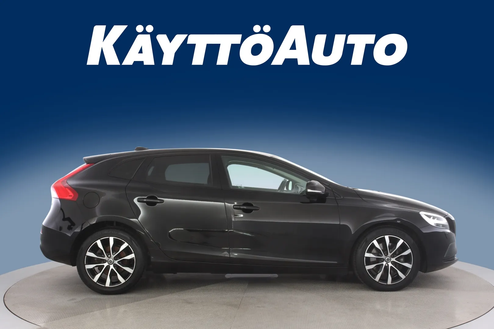 VOLVO V40 ERT-822 carousel image