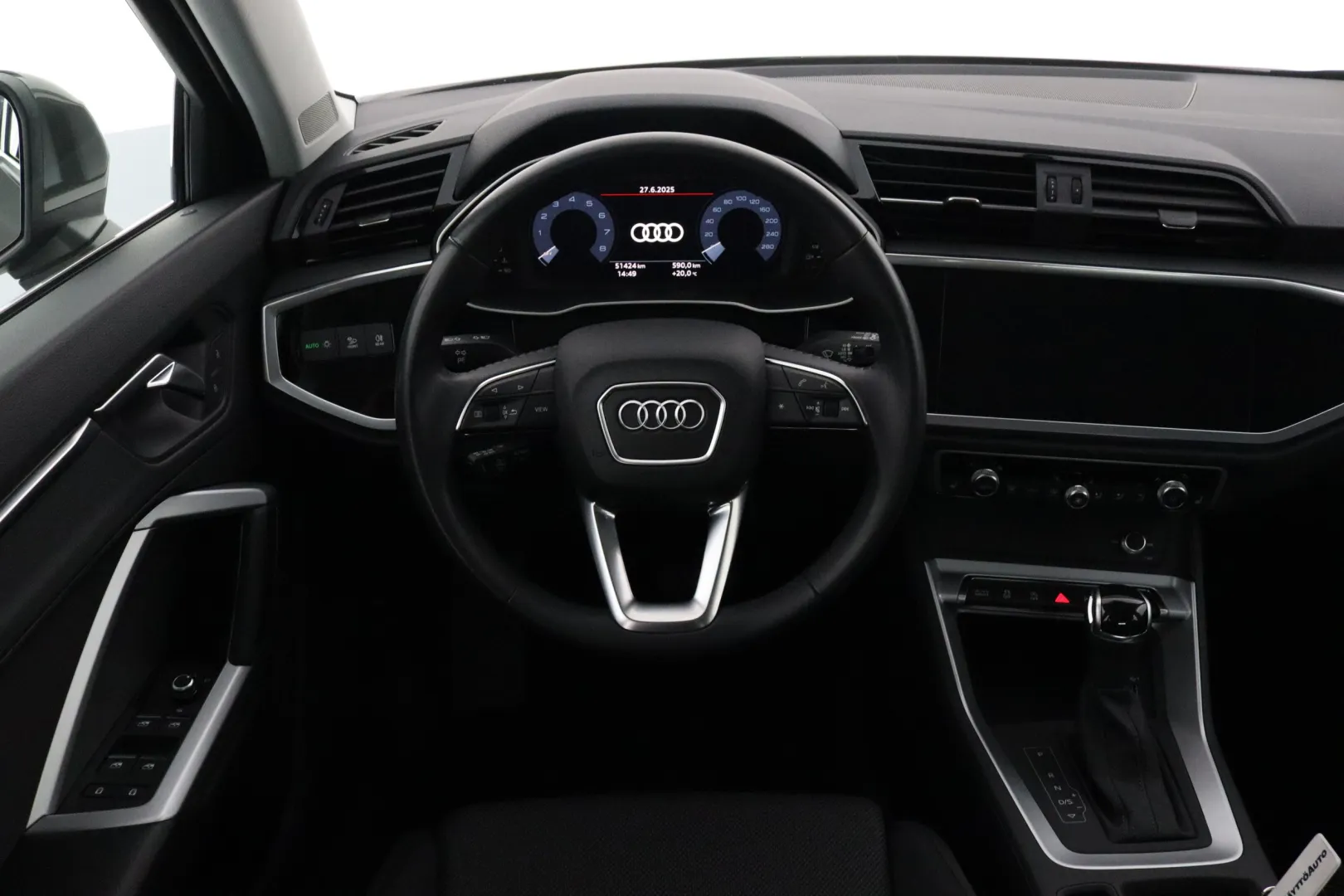 AUDI Q3 COO-834 carousel image