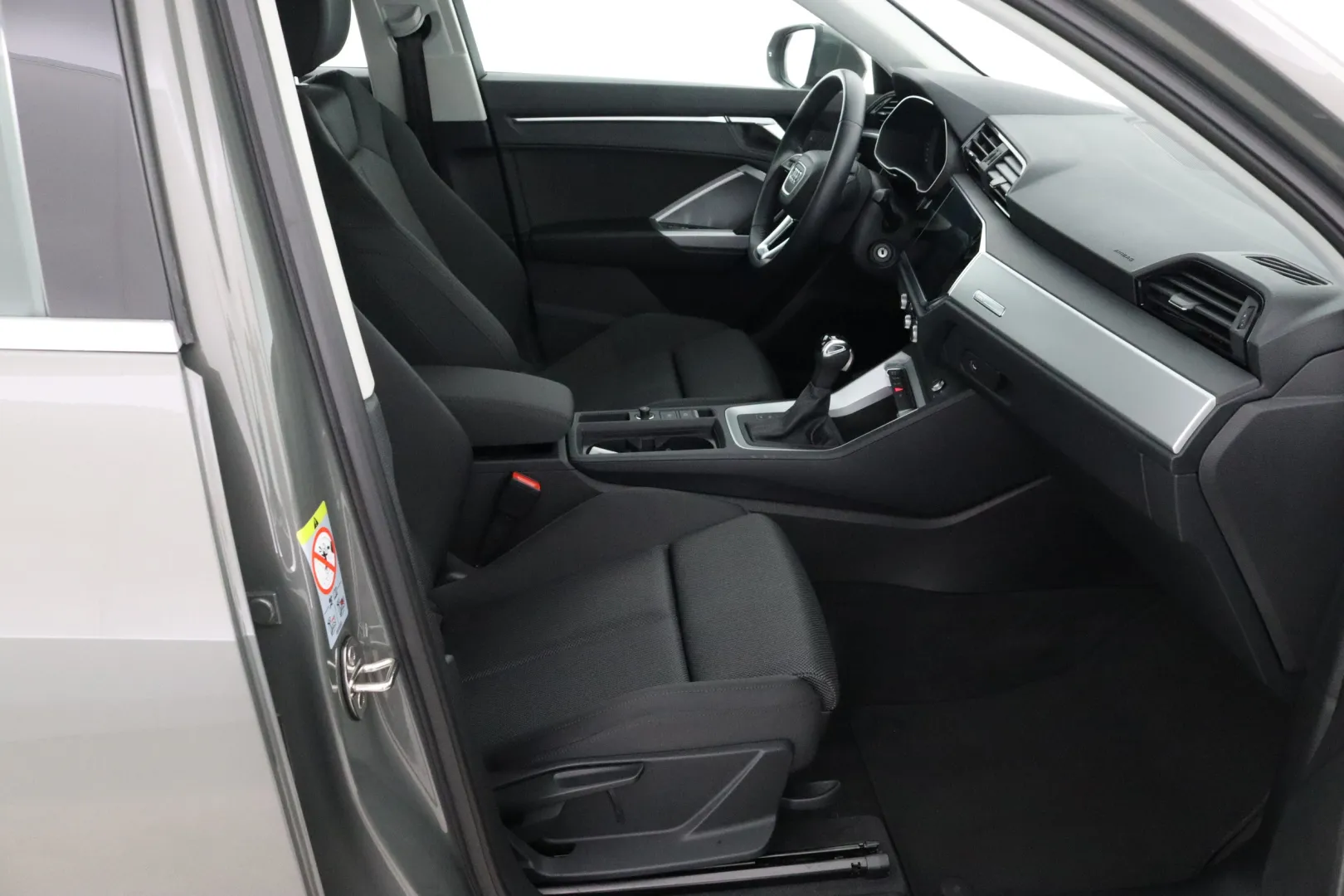 AUDI Q3 COO-834 carousel image