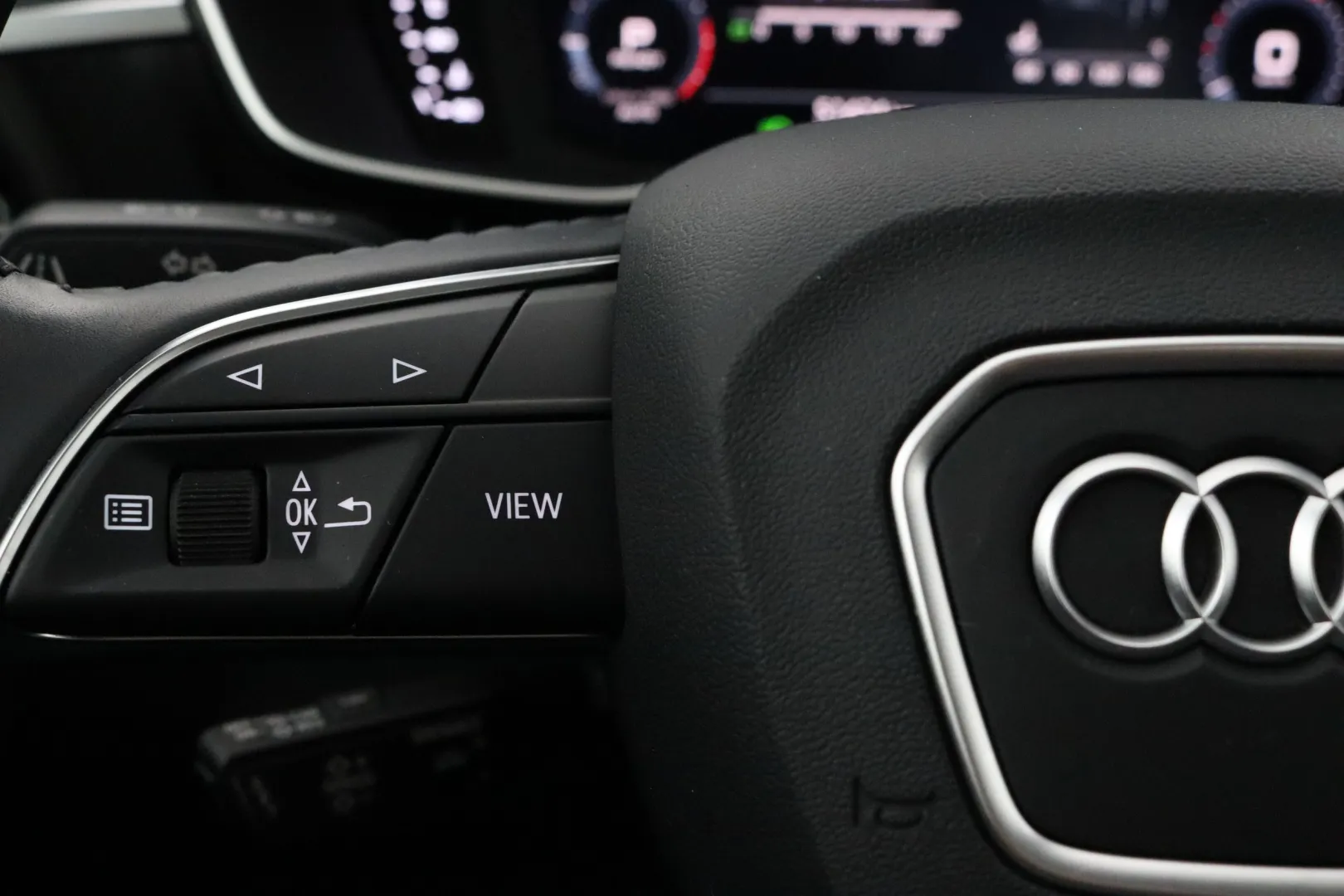 AUDI Q3 COO-834 carousel image