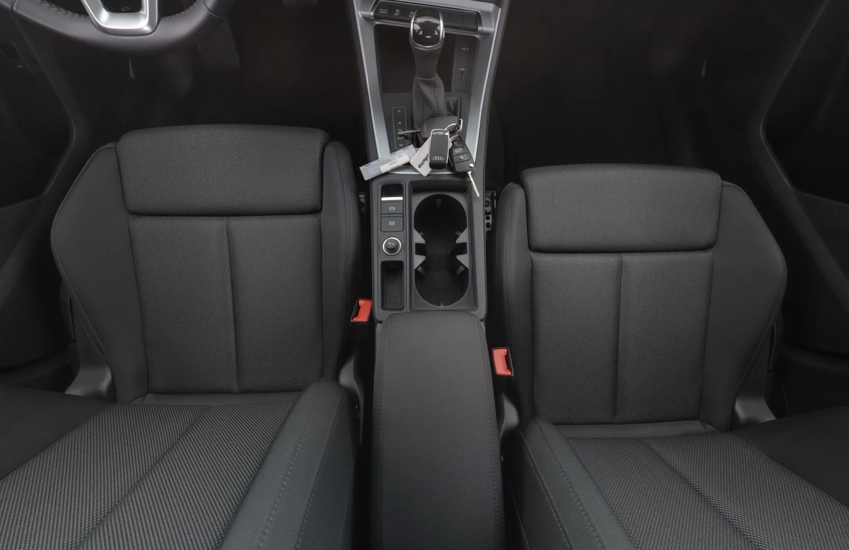 AUDI Q3 COO-834 carousel image