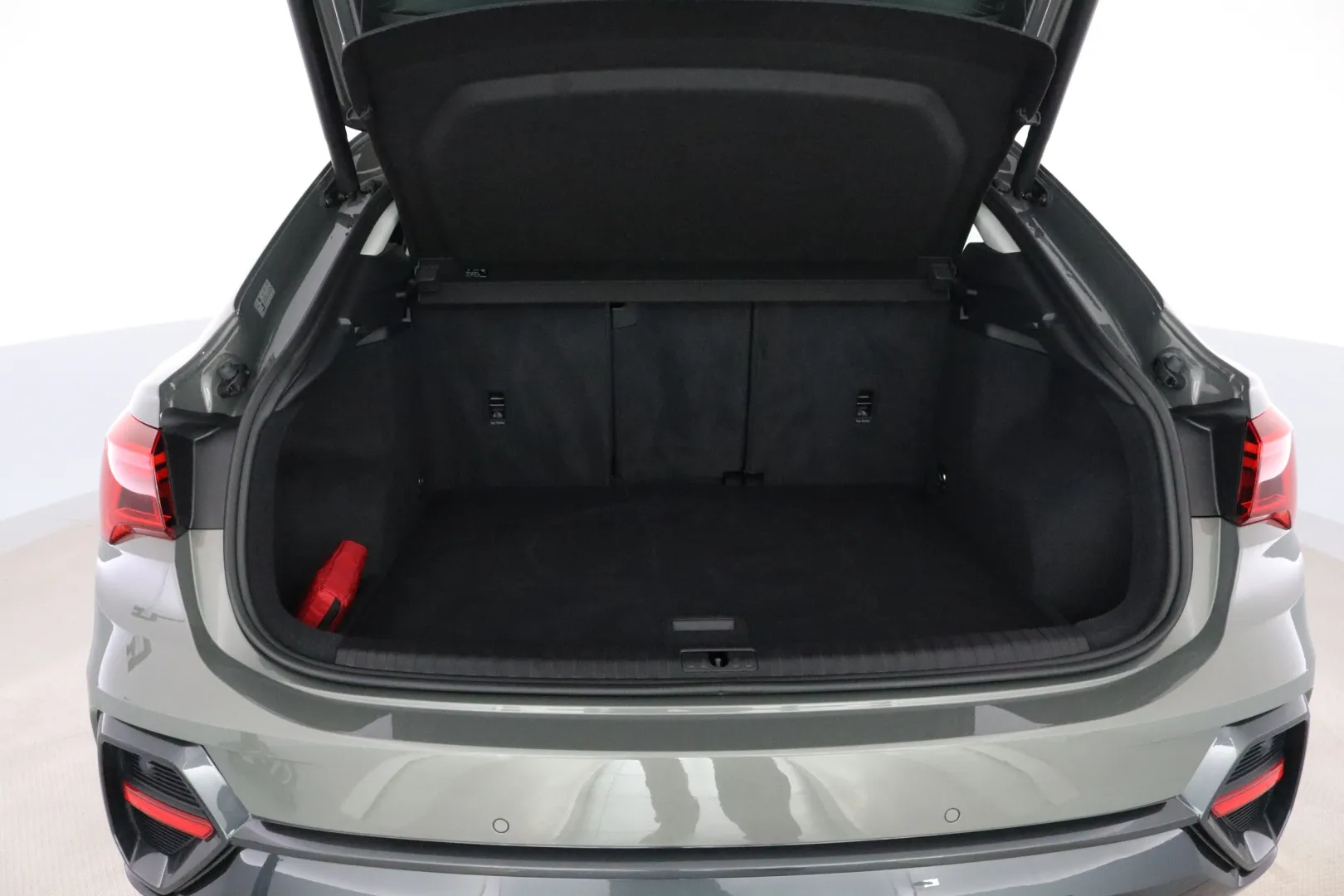 AUDI Q3 COO-834 carousel image