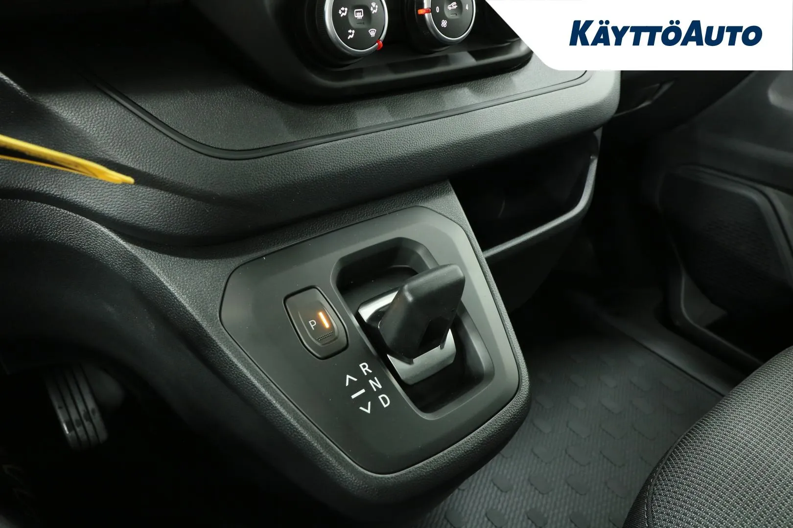 Renault Trafic RXM-349 carousel image