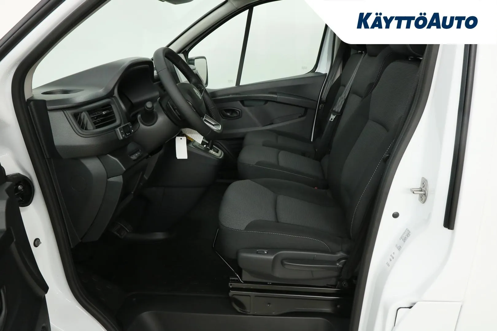 Renault Trafic RXM-349 carousel image