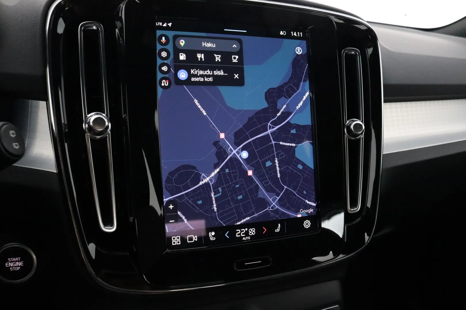 VOLVO XC40 CRV-138 carousel image