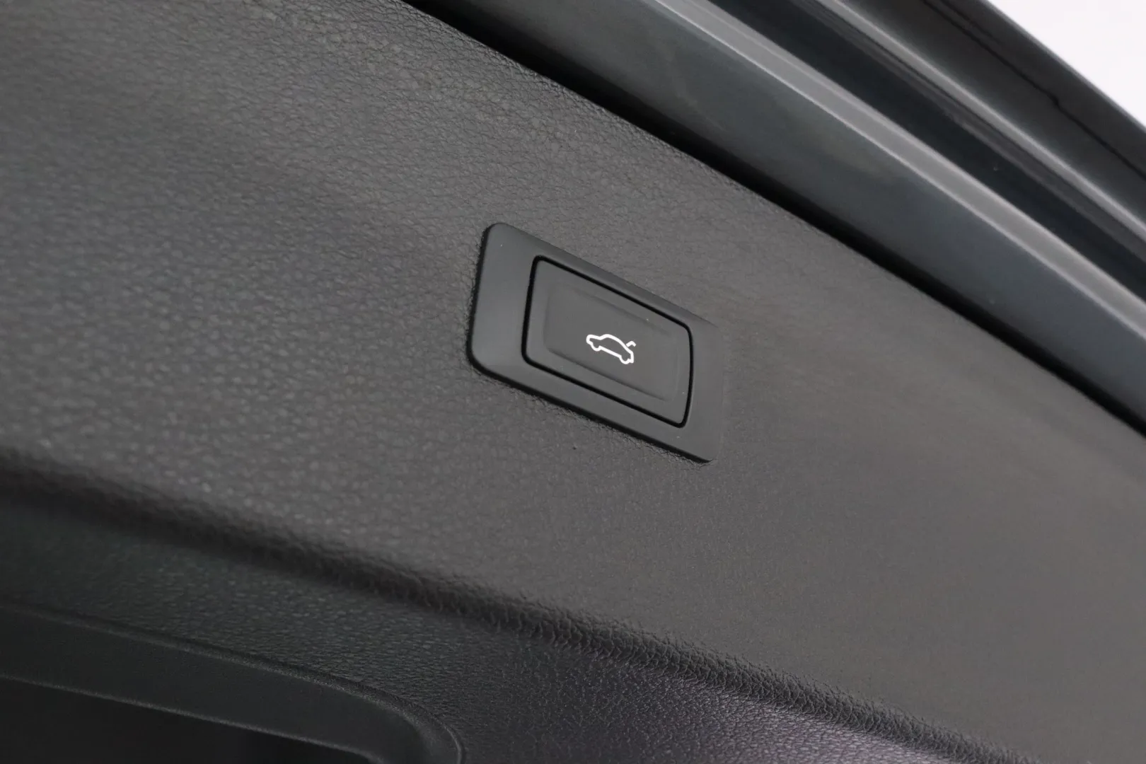 AUDI Q5 RVA-807 carousel image