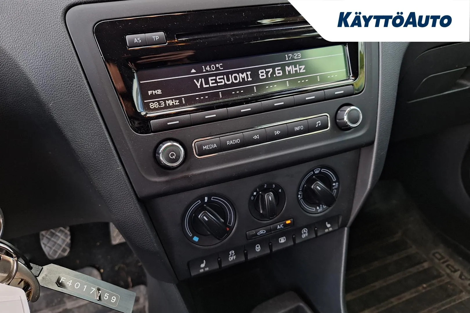 SKODA Rapid XNK-286 carousel image