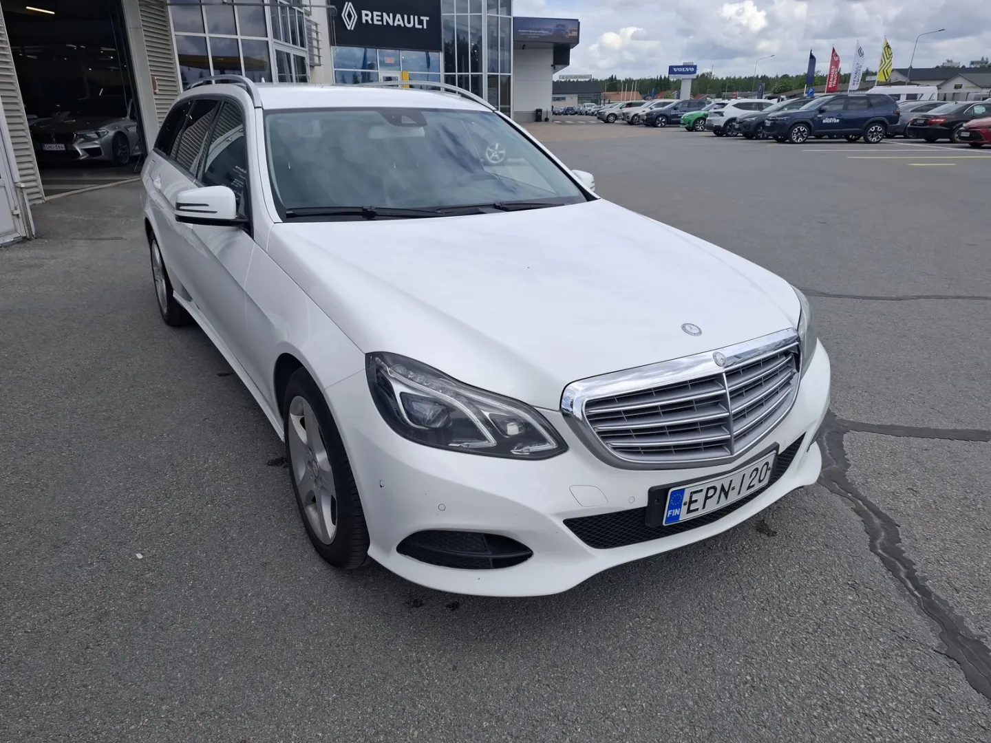 MERCEDES-BENZ E EPN-120 carousel image