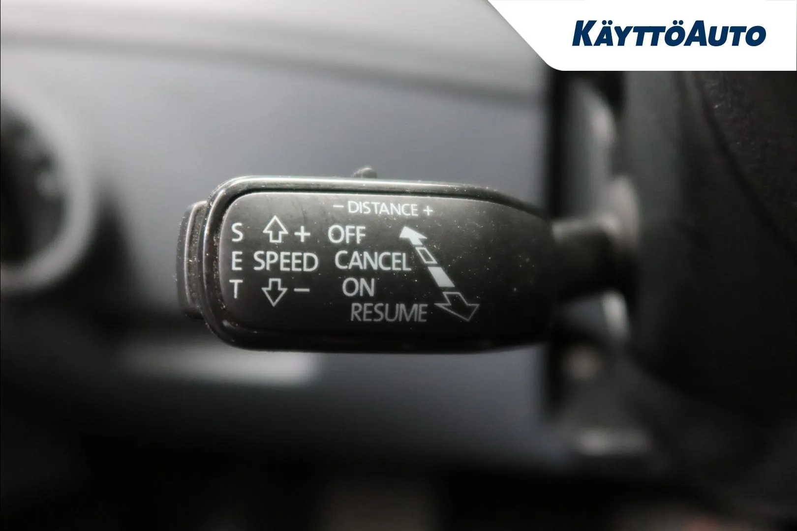 SKODA Superb XNO-375 carousel image