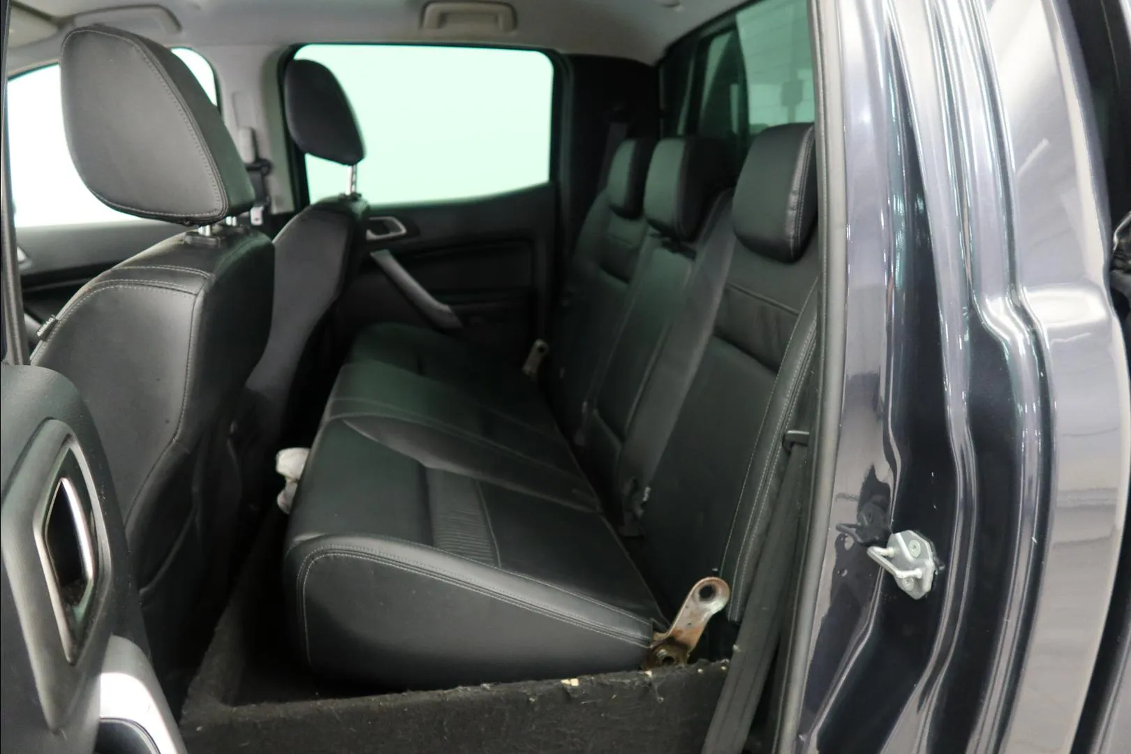 FORD Ranger MUY-461 carousel image