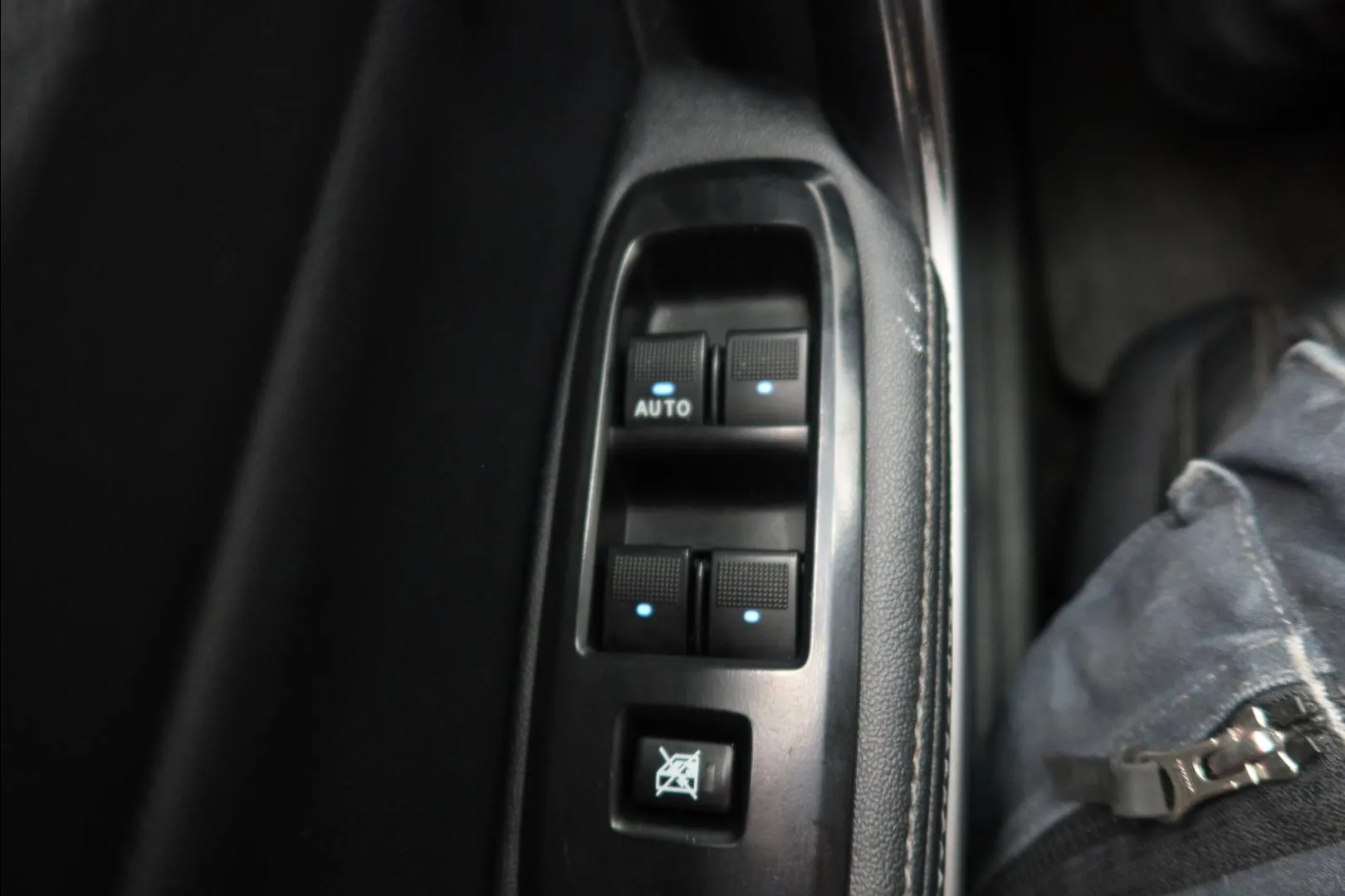 FORD Ranger MUY-461 carousel image