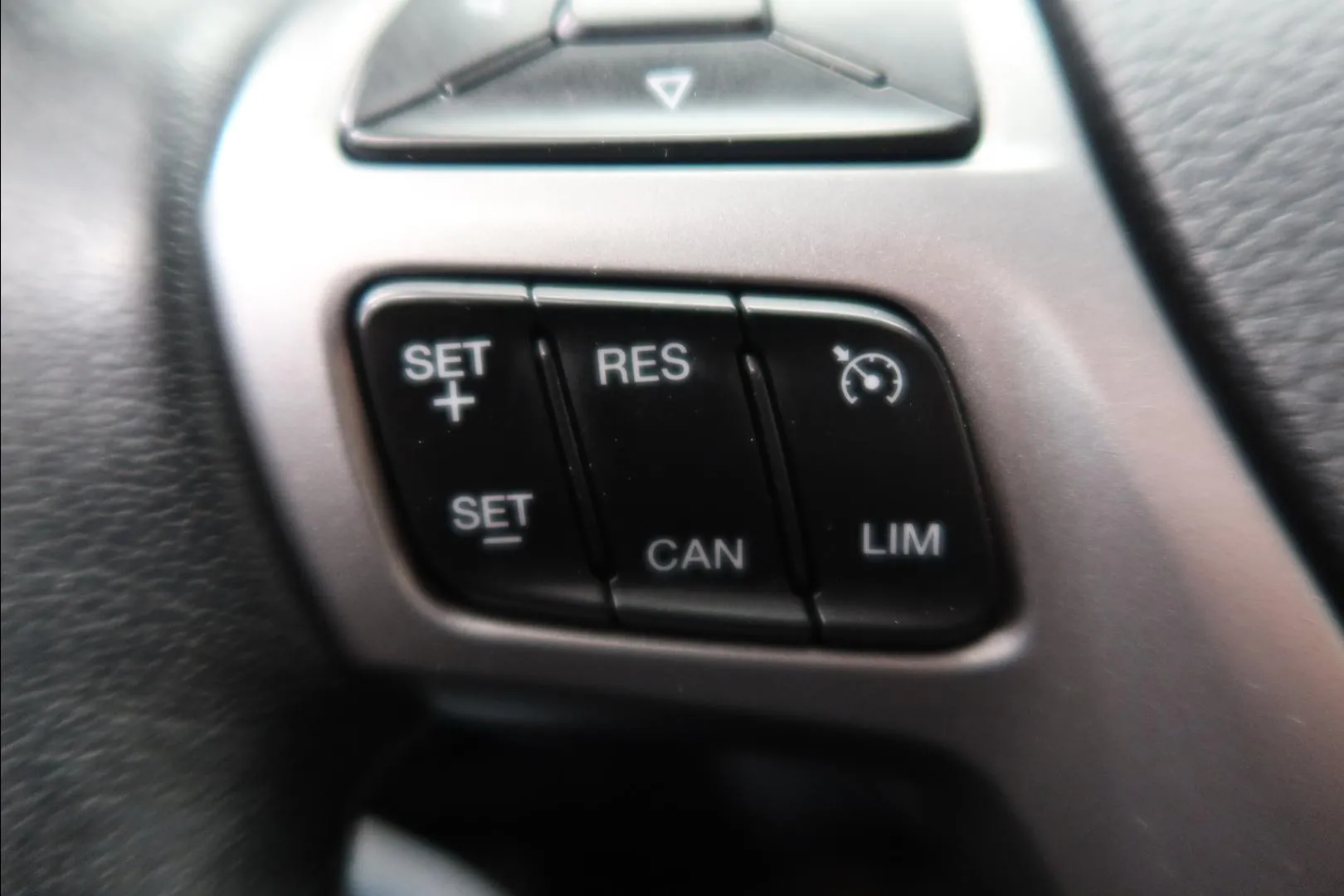 FORD Ranger MUY-461 carousel image