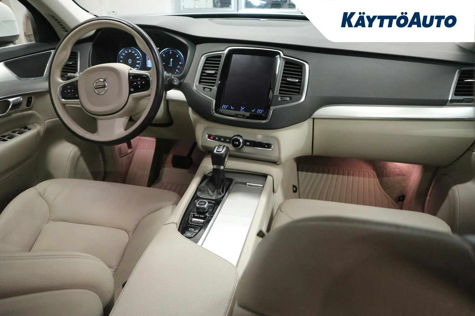 VOLVO XC90 NKA-241 carousel image