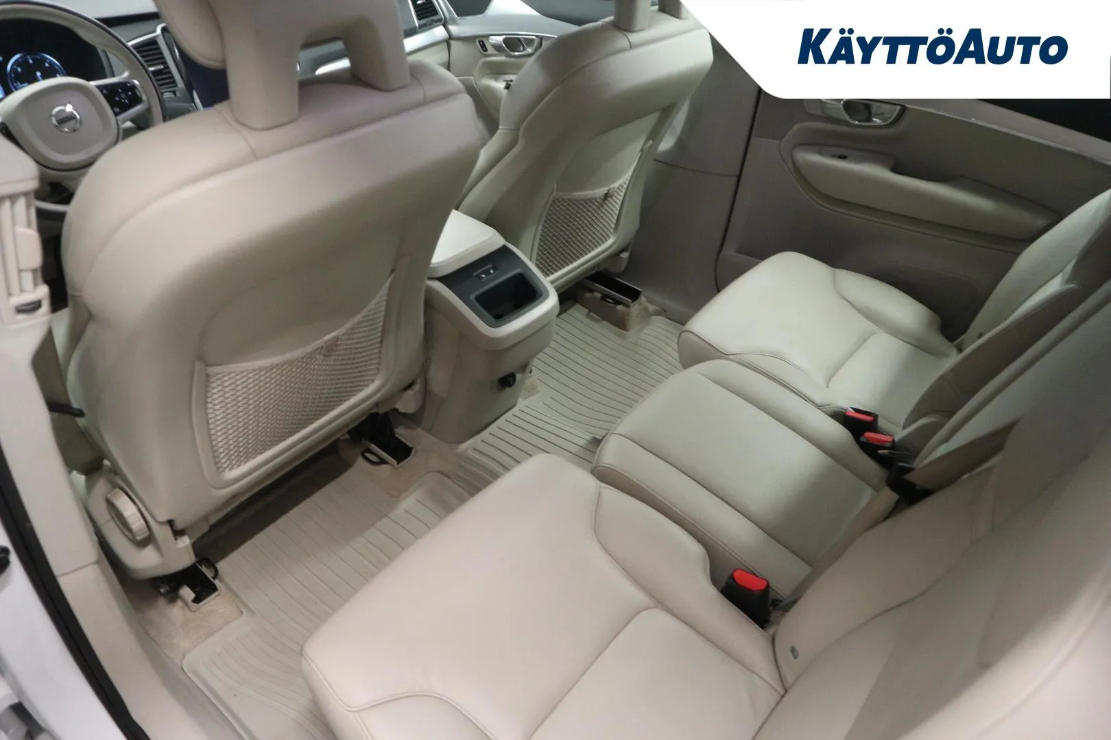 VOLVO XC90 NKA-241 carousel image